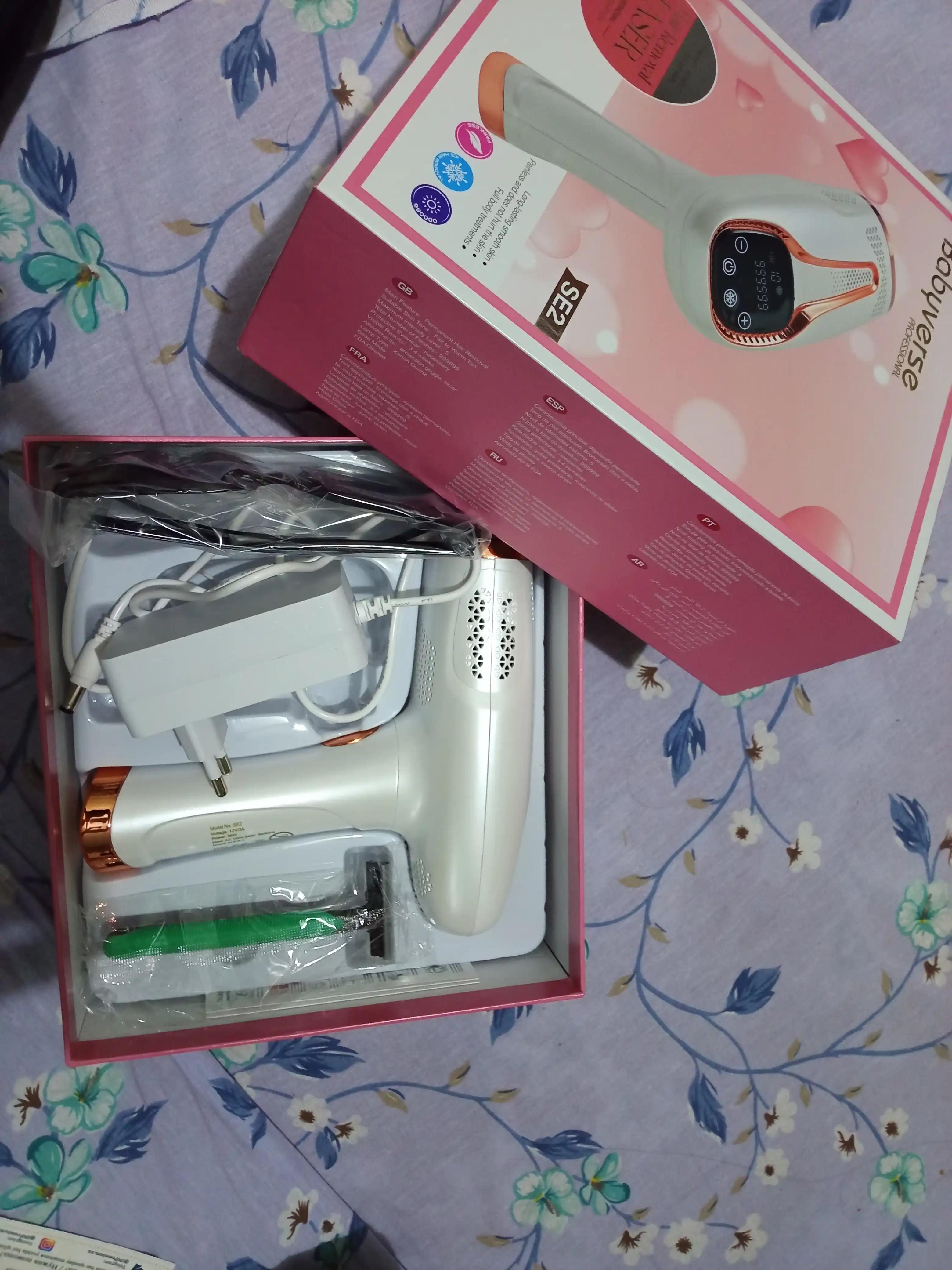 Babyverse Professional fotoepilyator, yuz va tana uchun, sovutish effektiga ega
