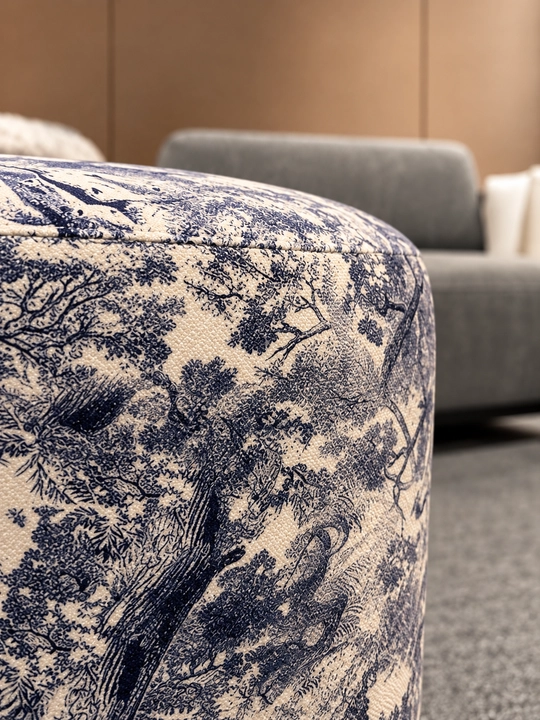 My Sofa’ning Dior pufi — benuqson uslubni qadrlaydiganlar uchun hashamatli sovg‘a