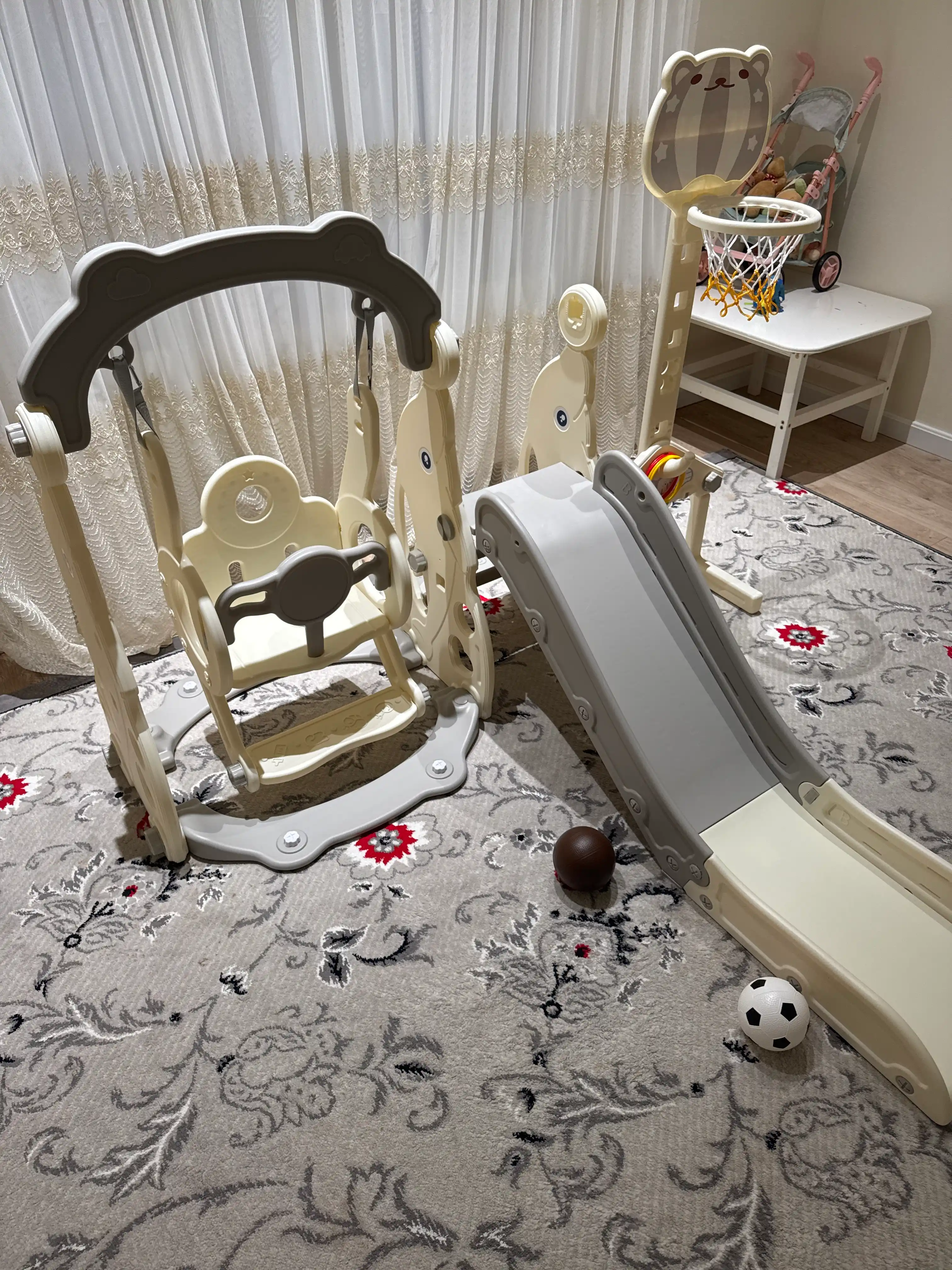 Детский игровой комплекс, с горкой, качелями и баскетболом, до 50 кг