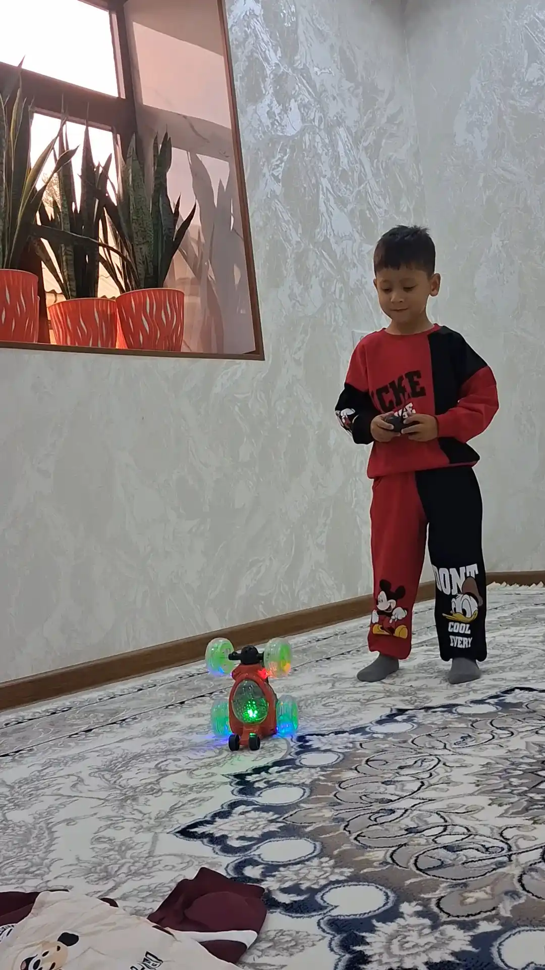 O‘g‘il bolalar uchun sport kostyumi, 100% paxta, 2-7 yoshga mo‘ljallangan