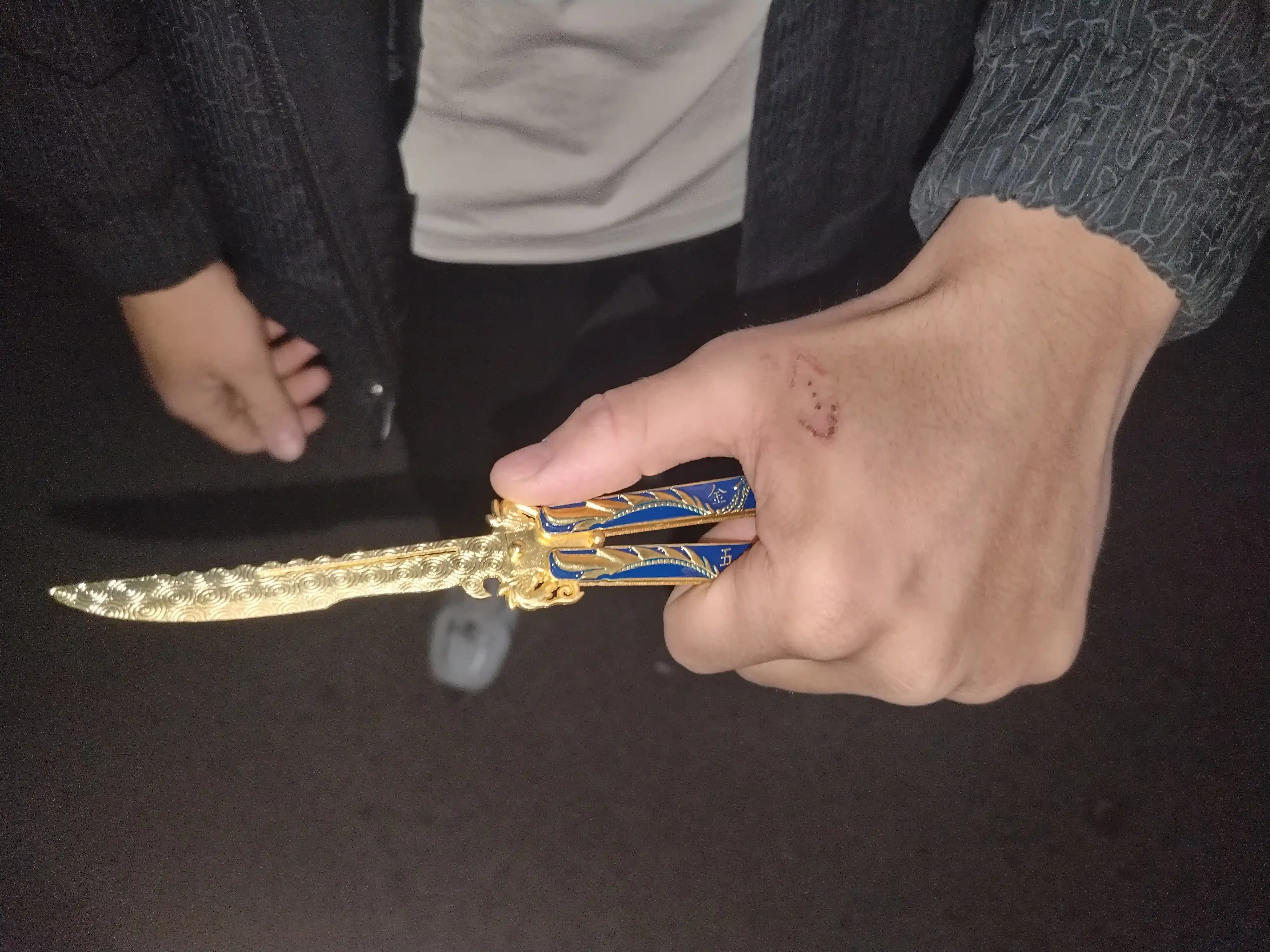 Pichoq-kapalak, organish va mashq qilish uchun, balisong
