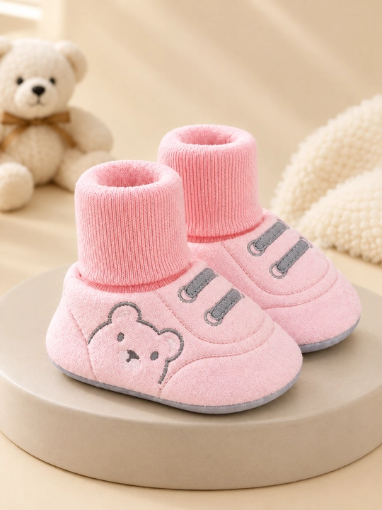 Kichkintoylar uchun issiq pinetkalar, baxmal astarli, ayiqli, 1 yoshgacha, kuz-qish - 