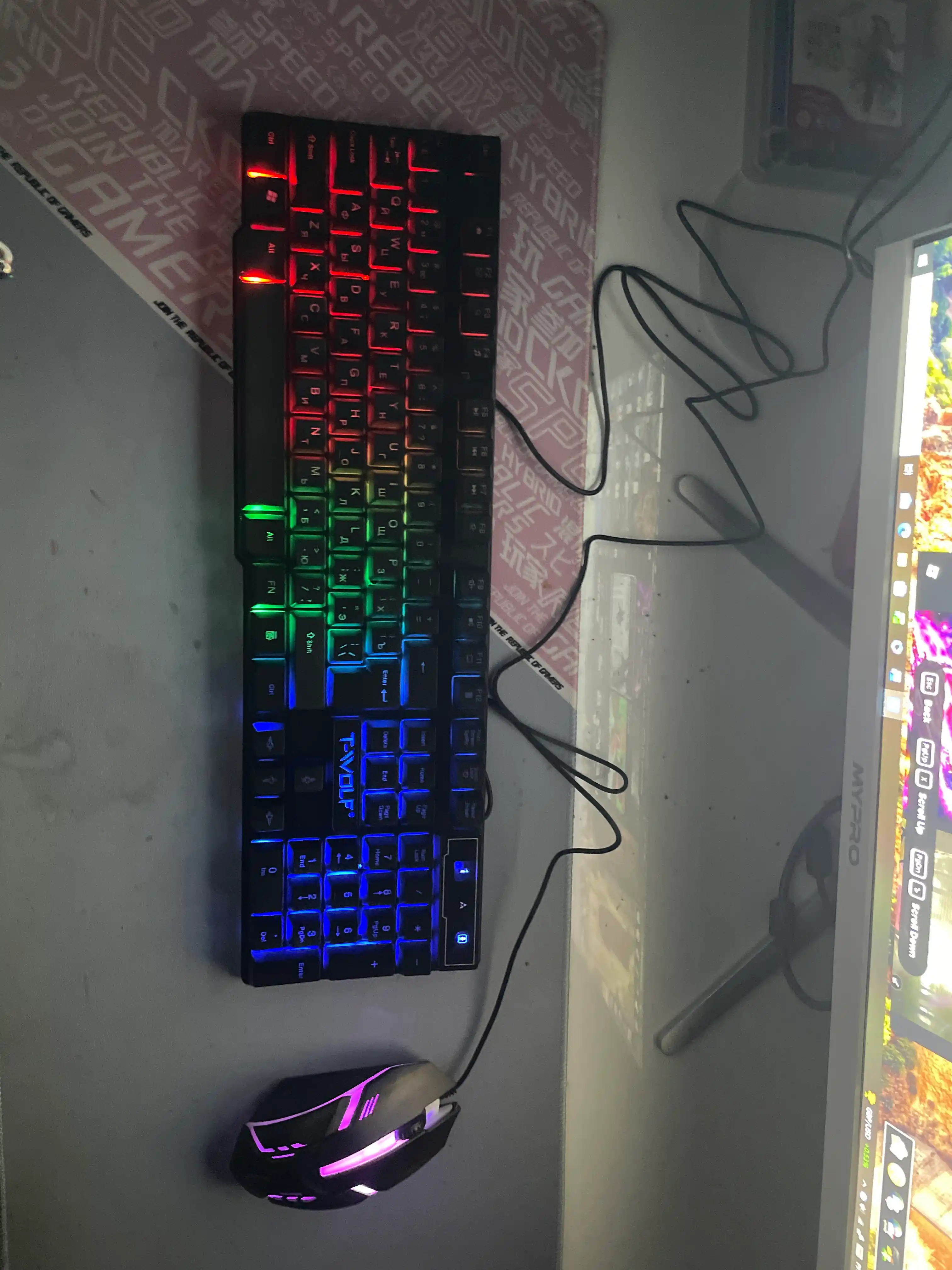 Simli mexanik klaviatura va sichqoncha, o'yin va ofis uchun RGB yoritgichli, shovqinsiz