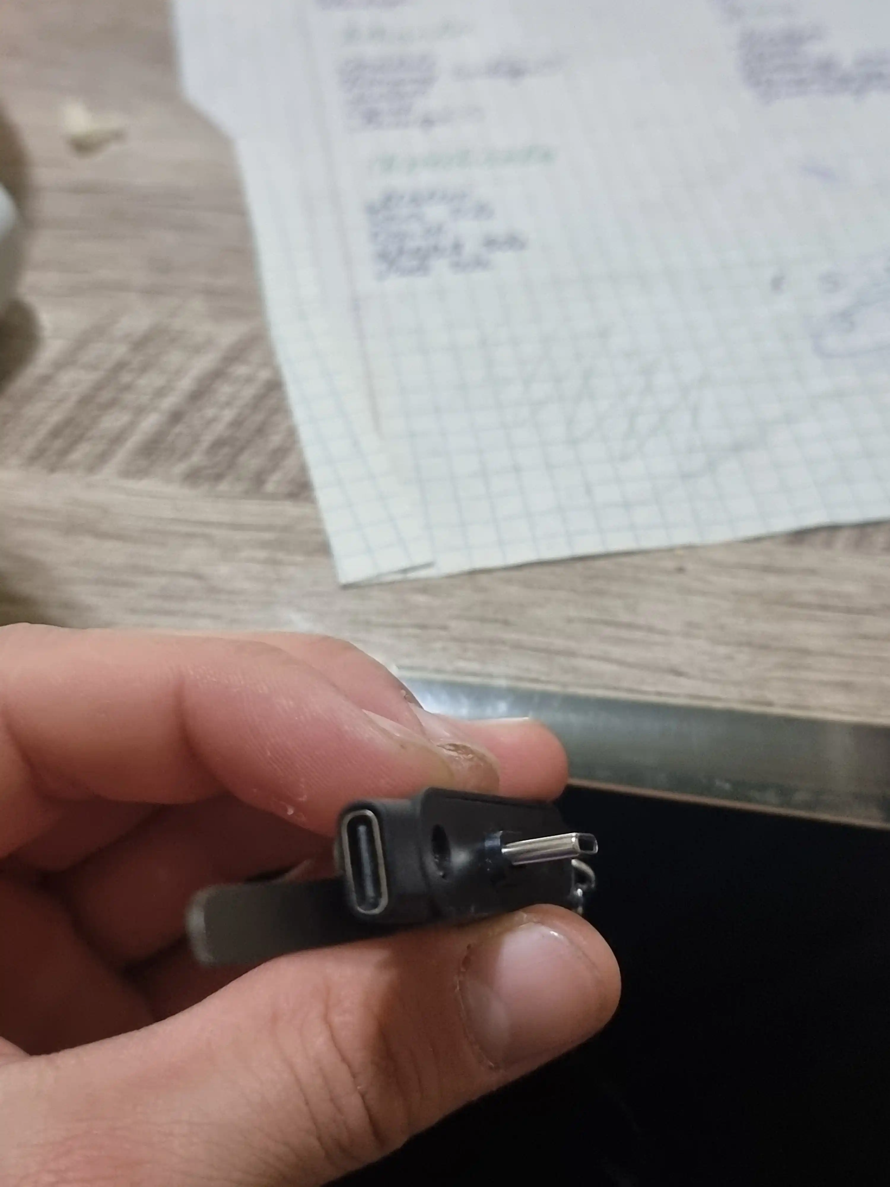 Samsung va iPhone uchun tezkor quvvatlash imkoniyatiga ega Type-C kabeli, ushlagich bilan