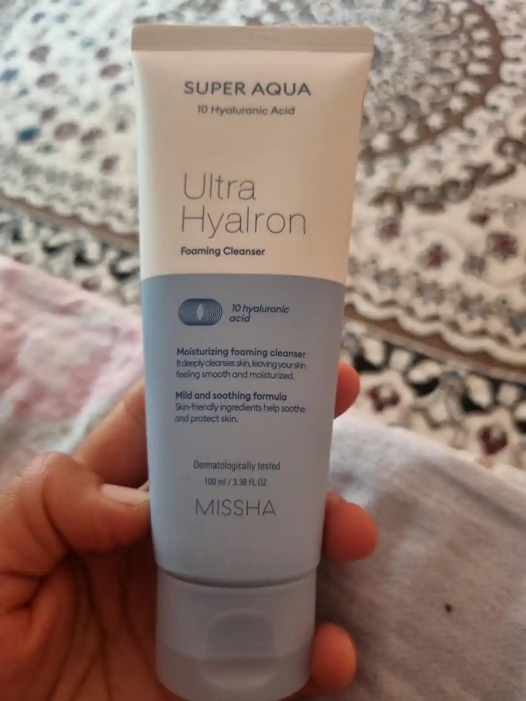 Gialuron kislotasi bilan namlantiruvchi ko‘pik Missha Super Aqua Ultra Hyalron Cleansing Foam