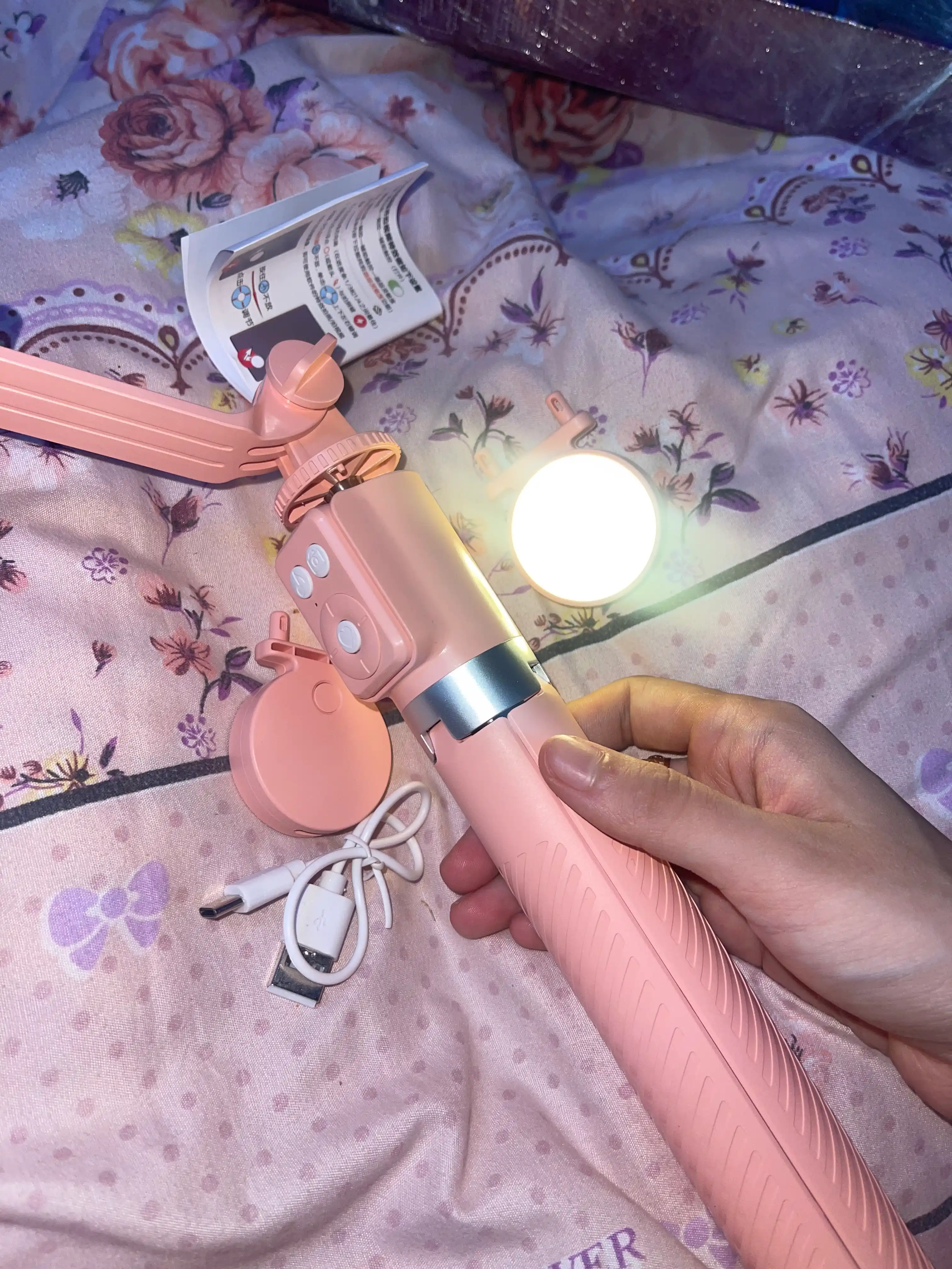 Bluetooth Selfie Stick Tripod P86-TC , Bluetooth 5.2, штатив для телефона с пультом