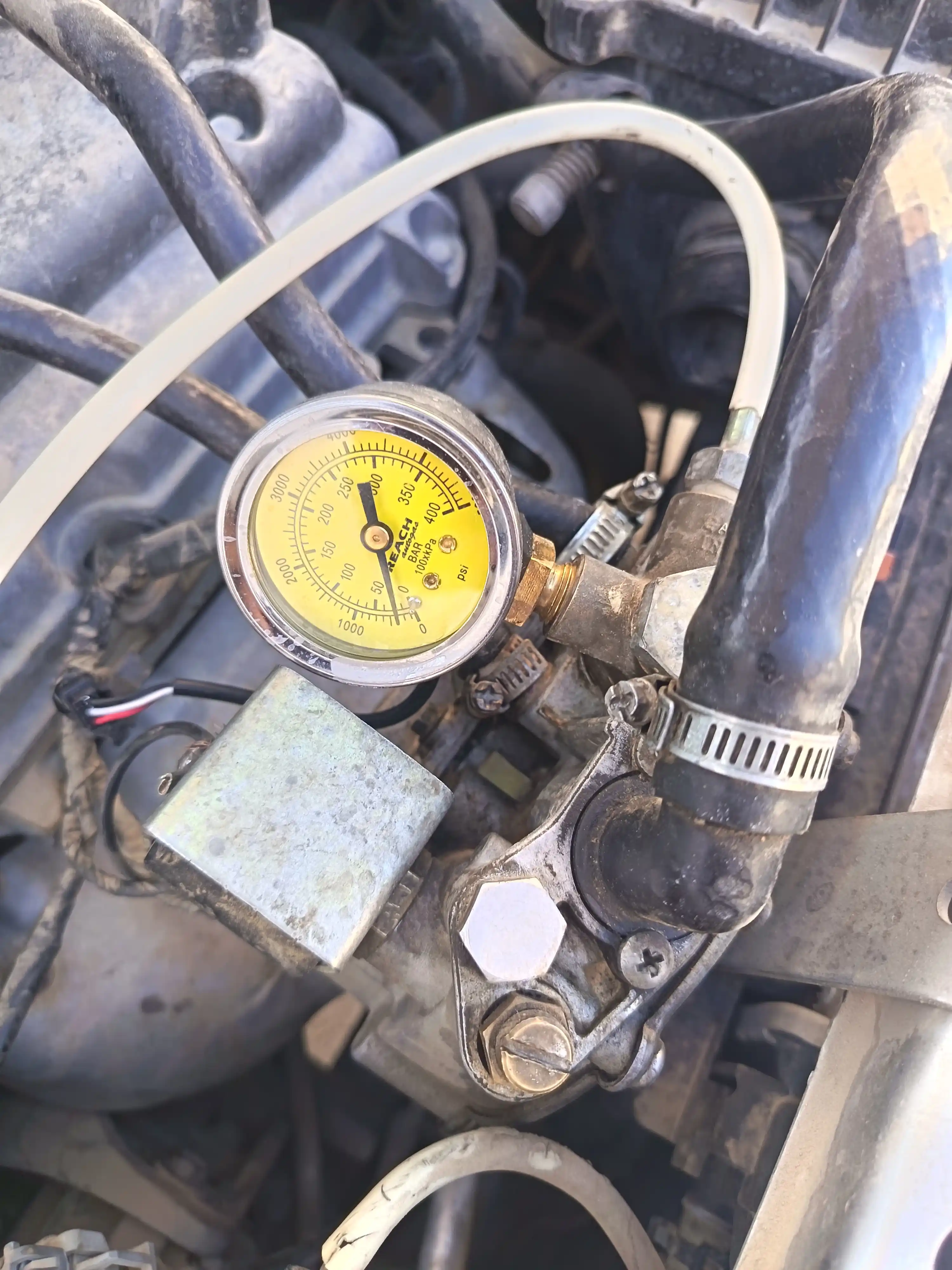Avtomobil gaz bosim manometri, elektromurojaatli, 5800 PSI, GBO 1-4 avlod uchun