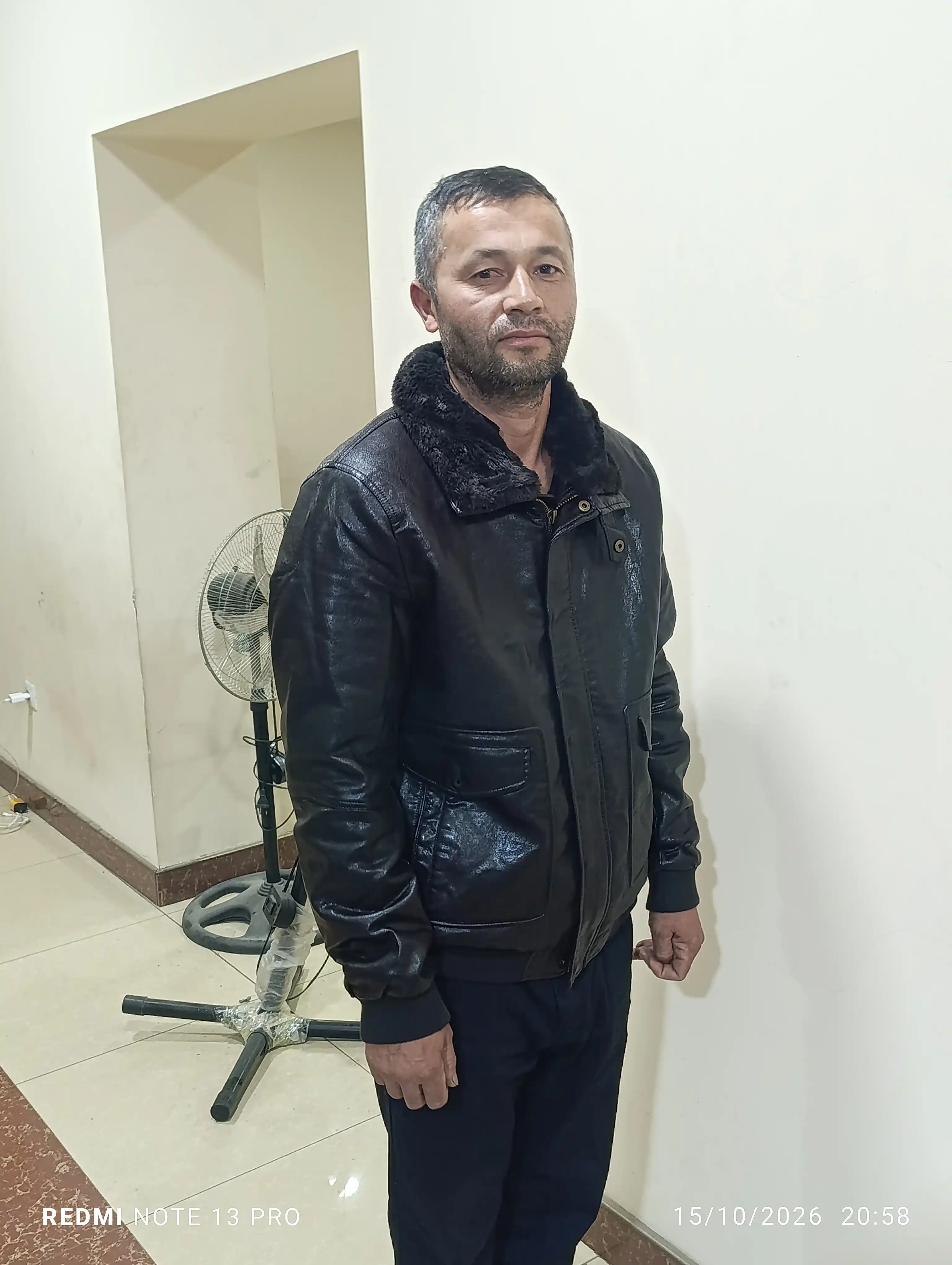 Charm kurta erkaklar uchun, charmdan, aviator Carrera Classic, erkaklar bomber modeli