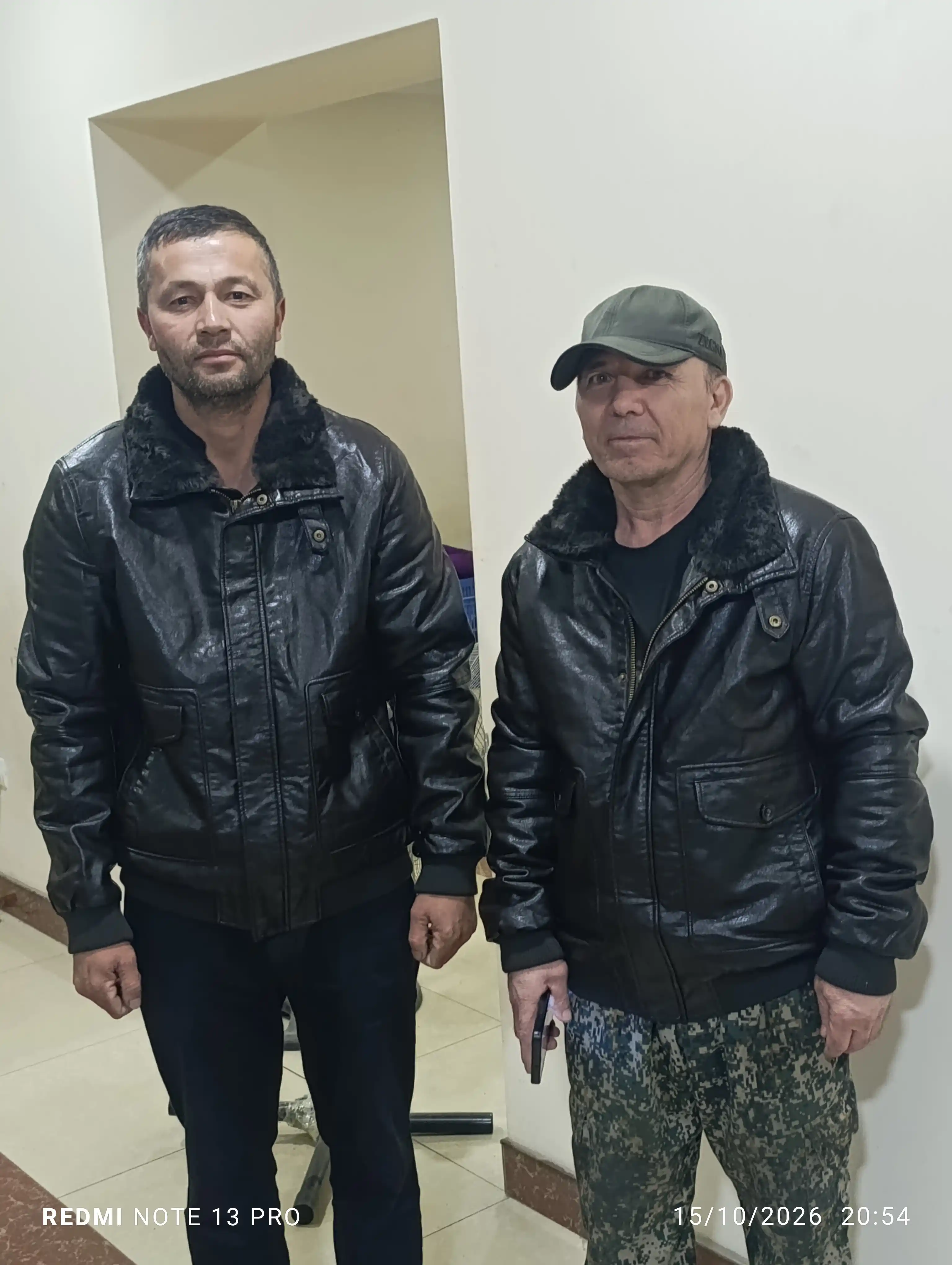 Charm kurta erkaklar uchun, charmdan, aviator Carrera Classic, erkaklar bomber modeli