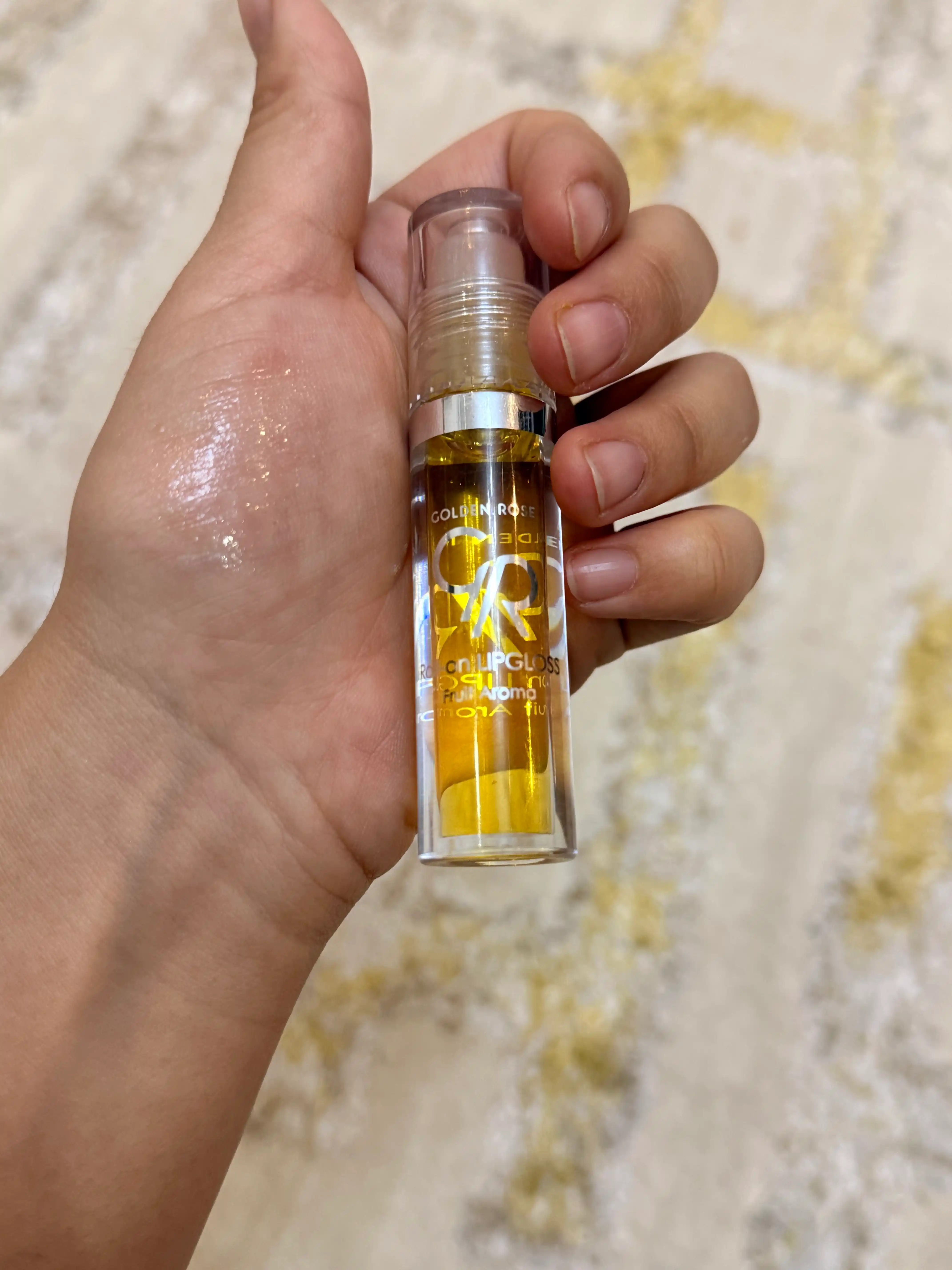 Namlovchi lab uchun blesk Golden Rose ROLL-ON Lipgloss