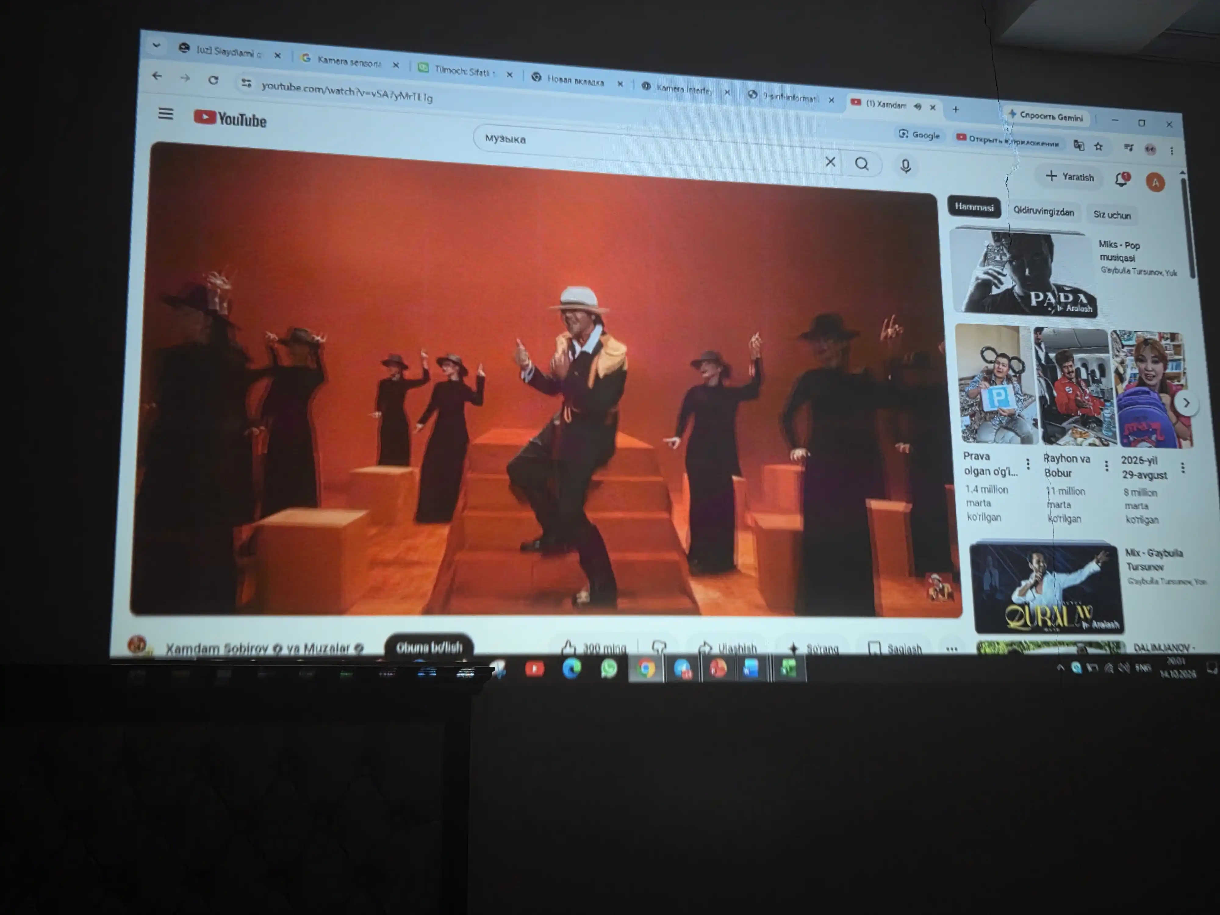 Uy, kino va o‘yinlar uchun ixcham Full HD proyektor, katta ekran, HDMI, USB