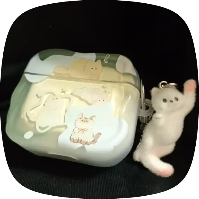 Текстурированный чехол для AirPods с объемным 3D цветком