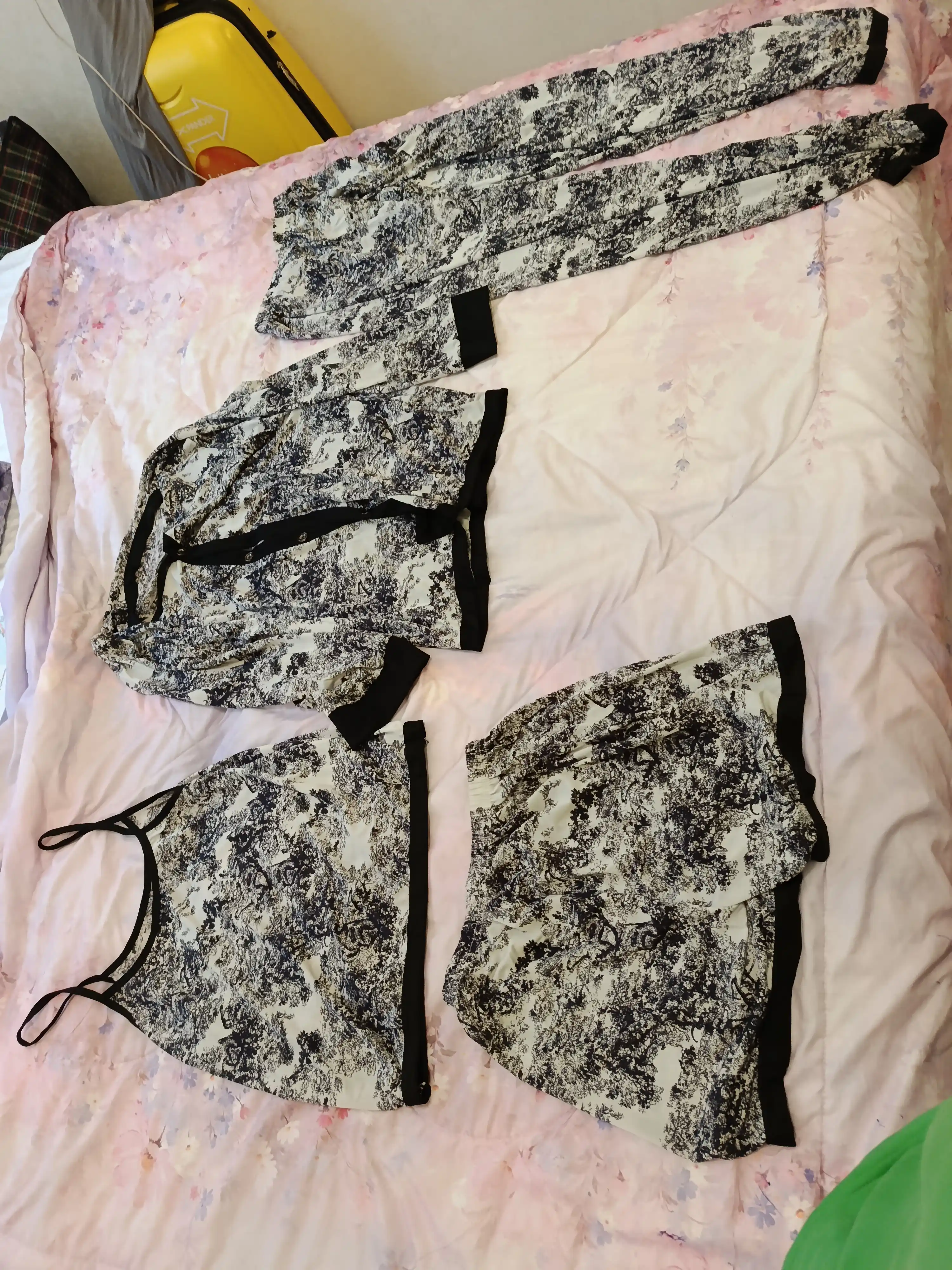 Pijama ayollar uchun, 4 tasi 1 da, yumshoq matodan, penyuarlar sovg‘a sifatida
