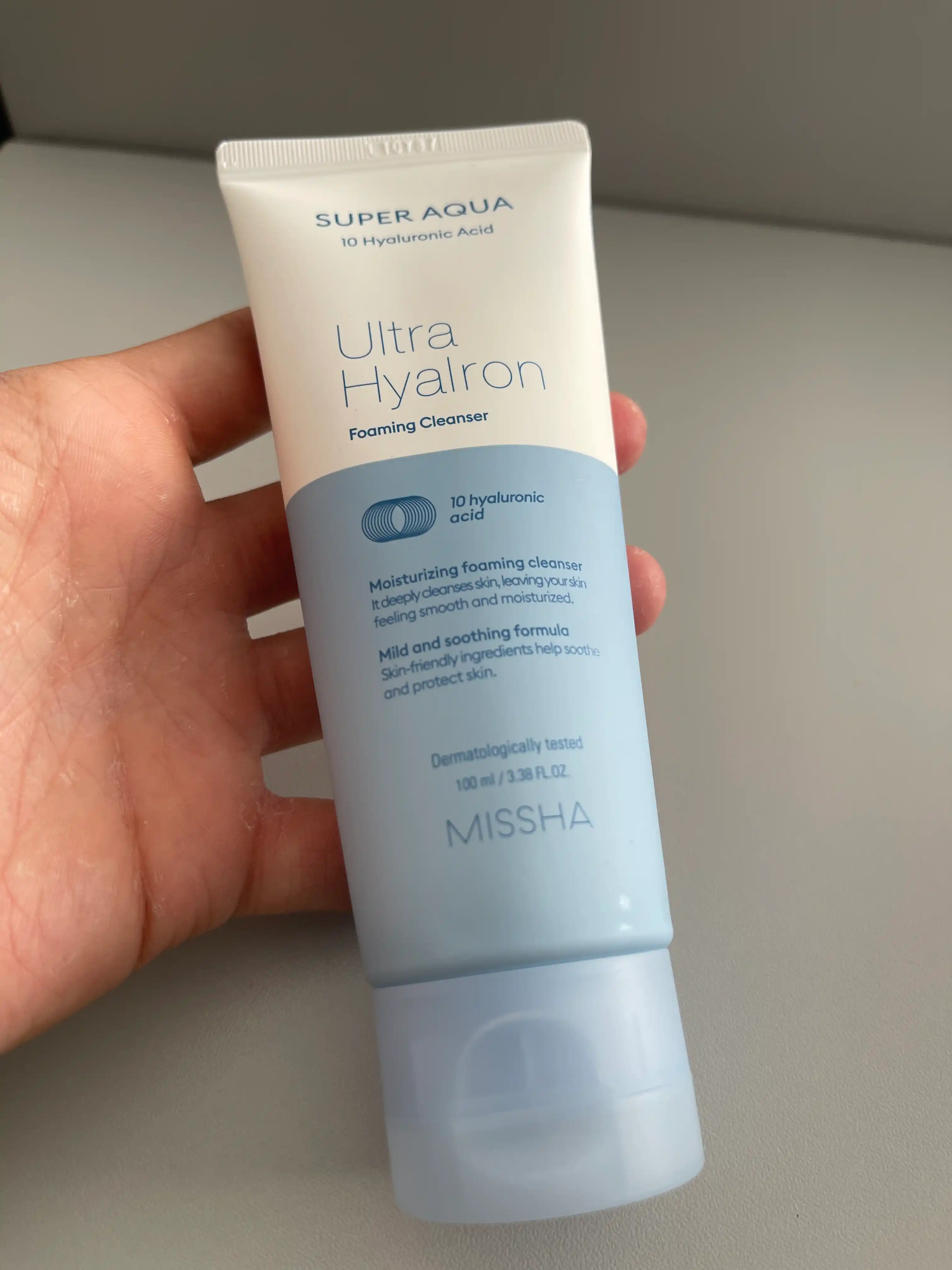 MISSHA Super Aqua Ultra Hyaluron yuvish uchun namlantiruvchi ko‘pik