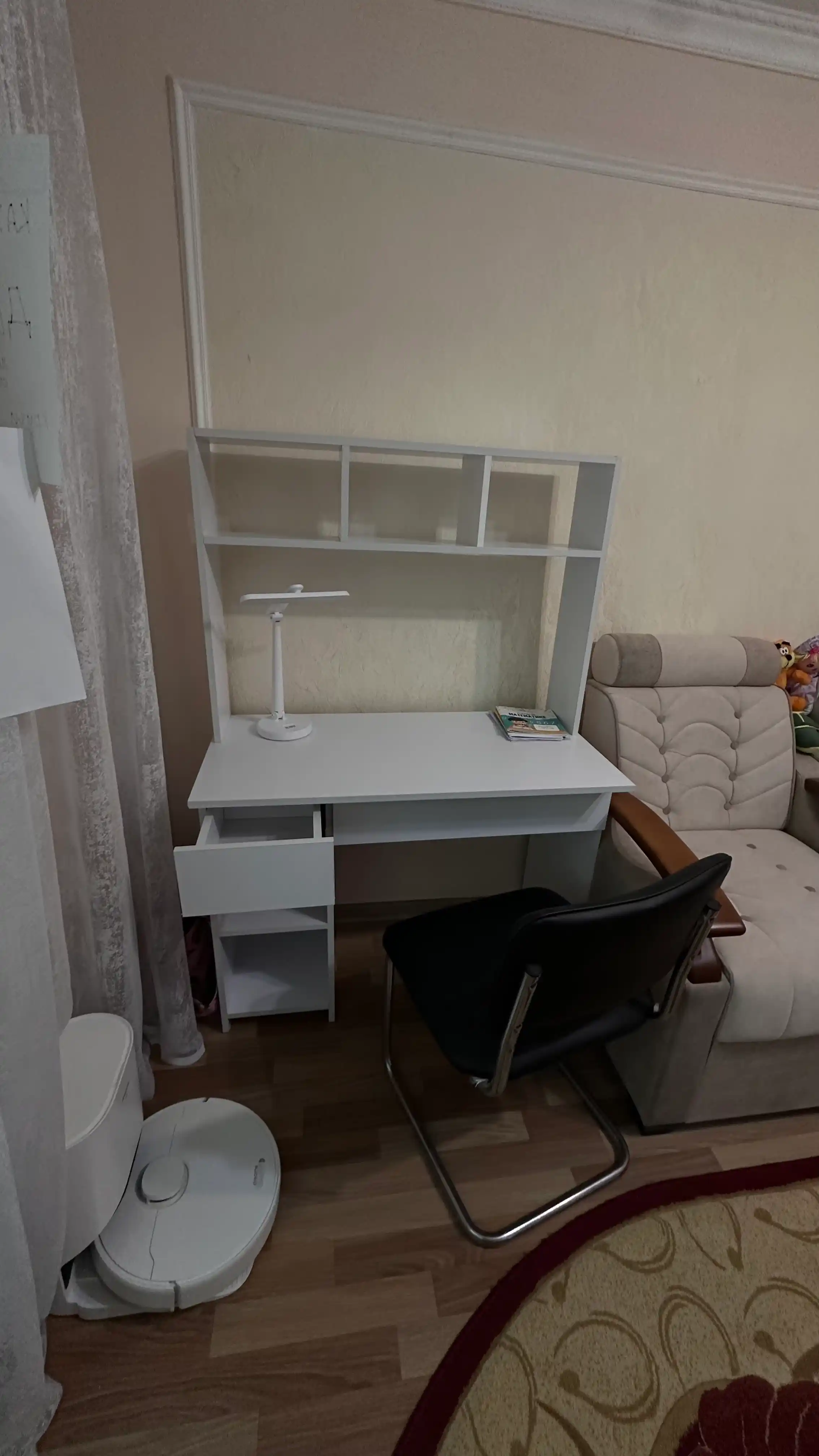 Smart LED lampa, yorqin nur va tashkilotchilik birgalikda