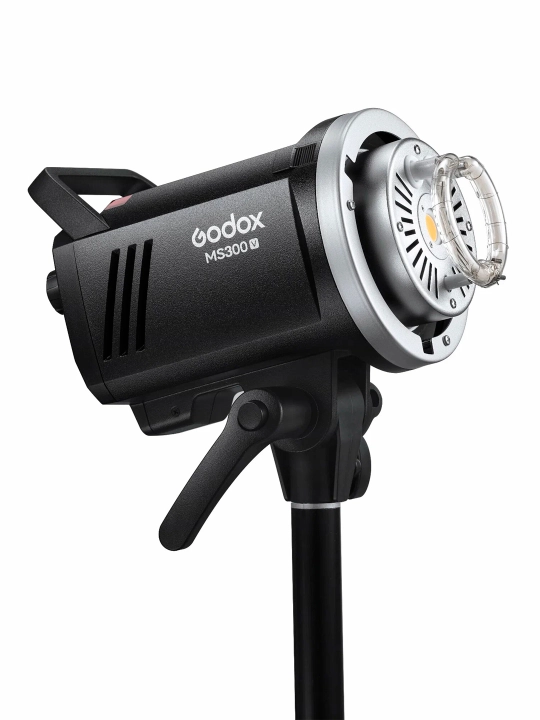 Godox MS300V — 300 J studiya chaqnog‘i
