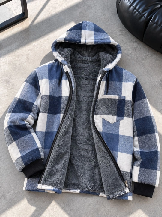 Erkaklar uchun yengil kurtka-vetrovka, mexli astarli. O'lchamlar: L/XXL 48-52