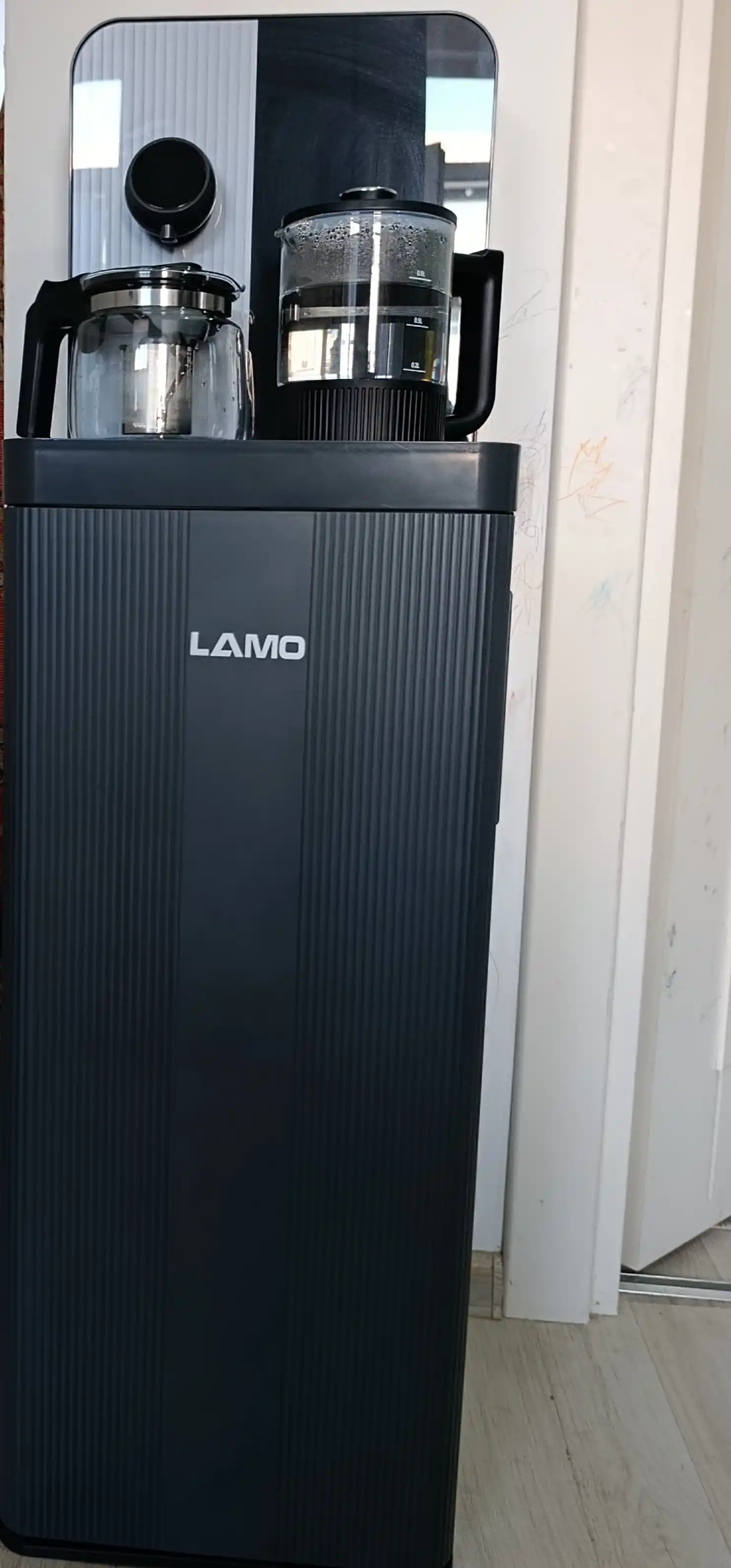 Suv uchun kuller LAMO LM-TE2503 , suv sovutgichi, choynakli , sensorli