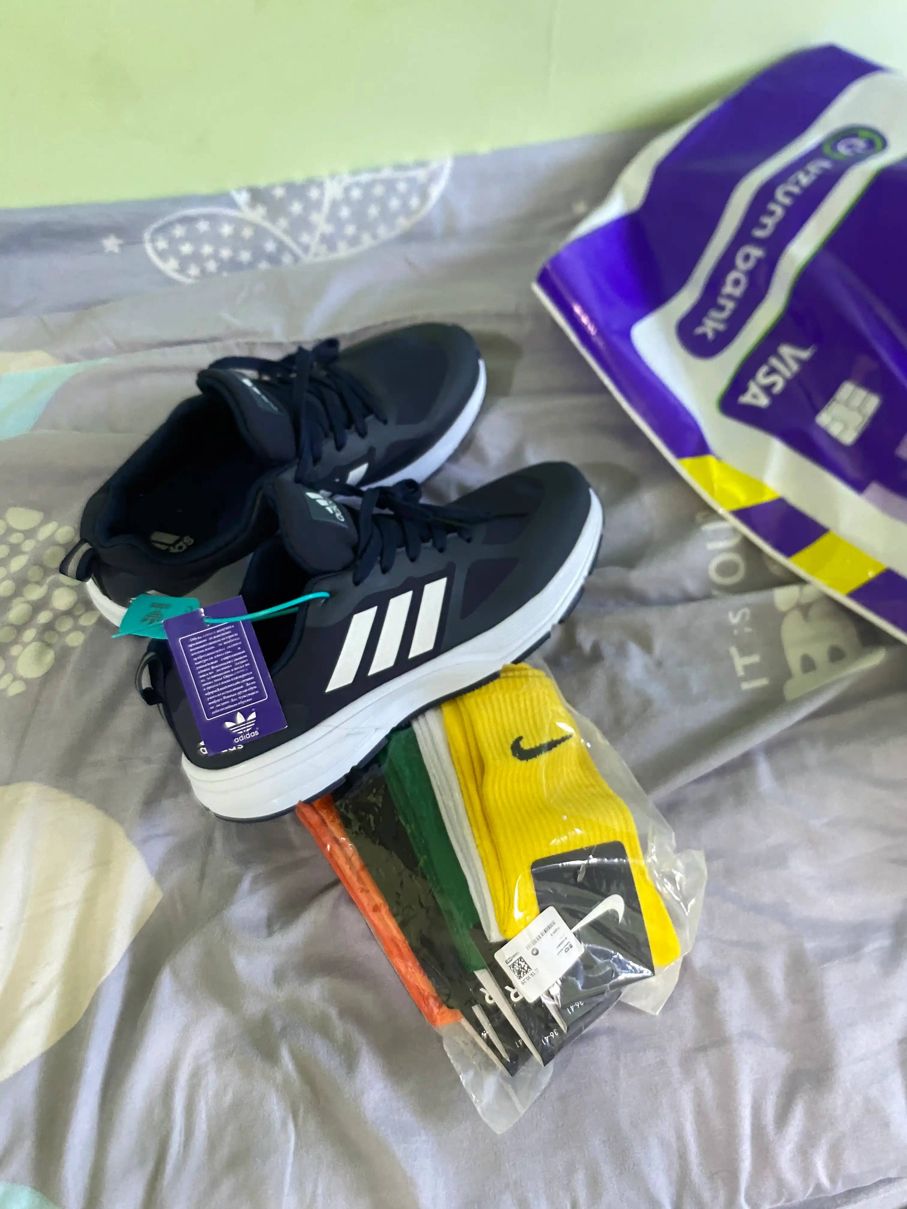 Erkaklar zamonaviy Adidas sport poyabzali, o‘lchamlari 40-44