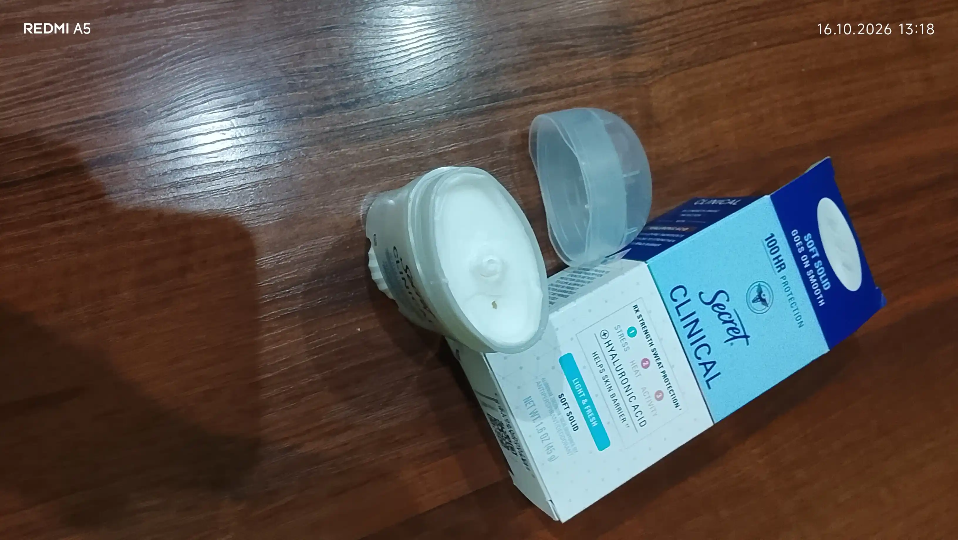 Aнтиперспирант Secret Clinical Light & Fresh, кремовый, 45 г
