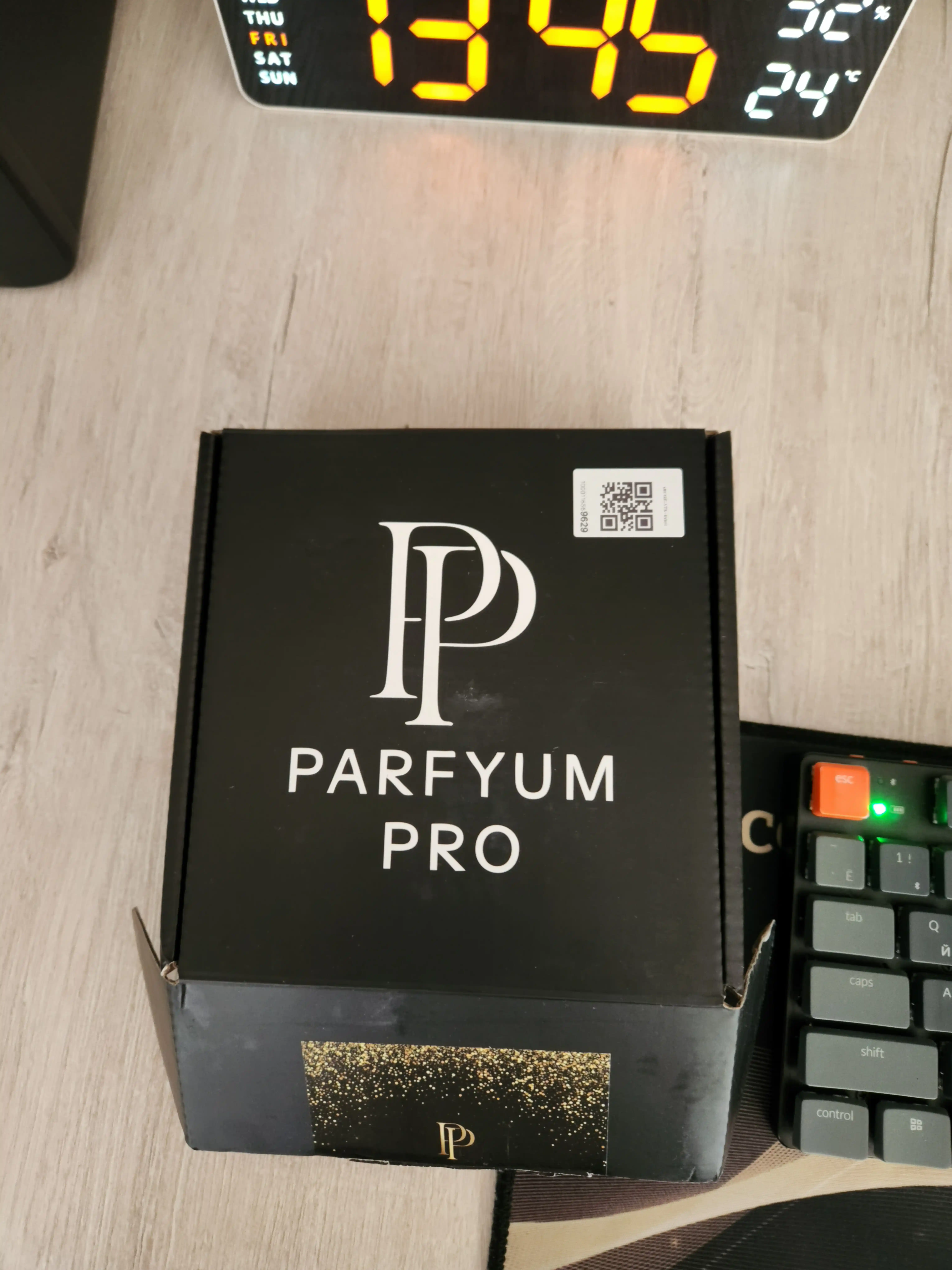 Parfyumlangan suv probnikda Louis Vuitton Imagination by Parfyum Pro