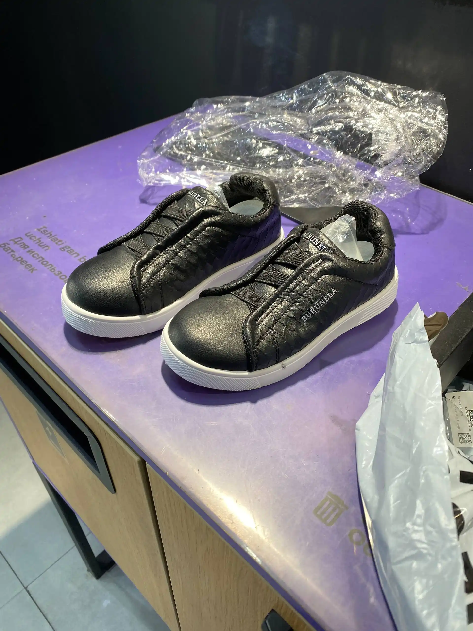 Bolalar uchun slip-on keda, yengil va qulay kundalik oyoq kiyim