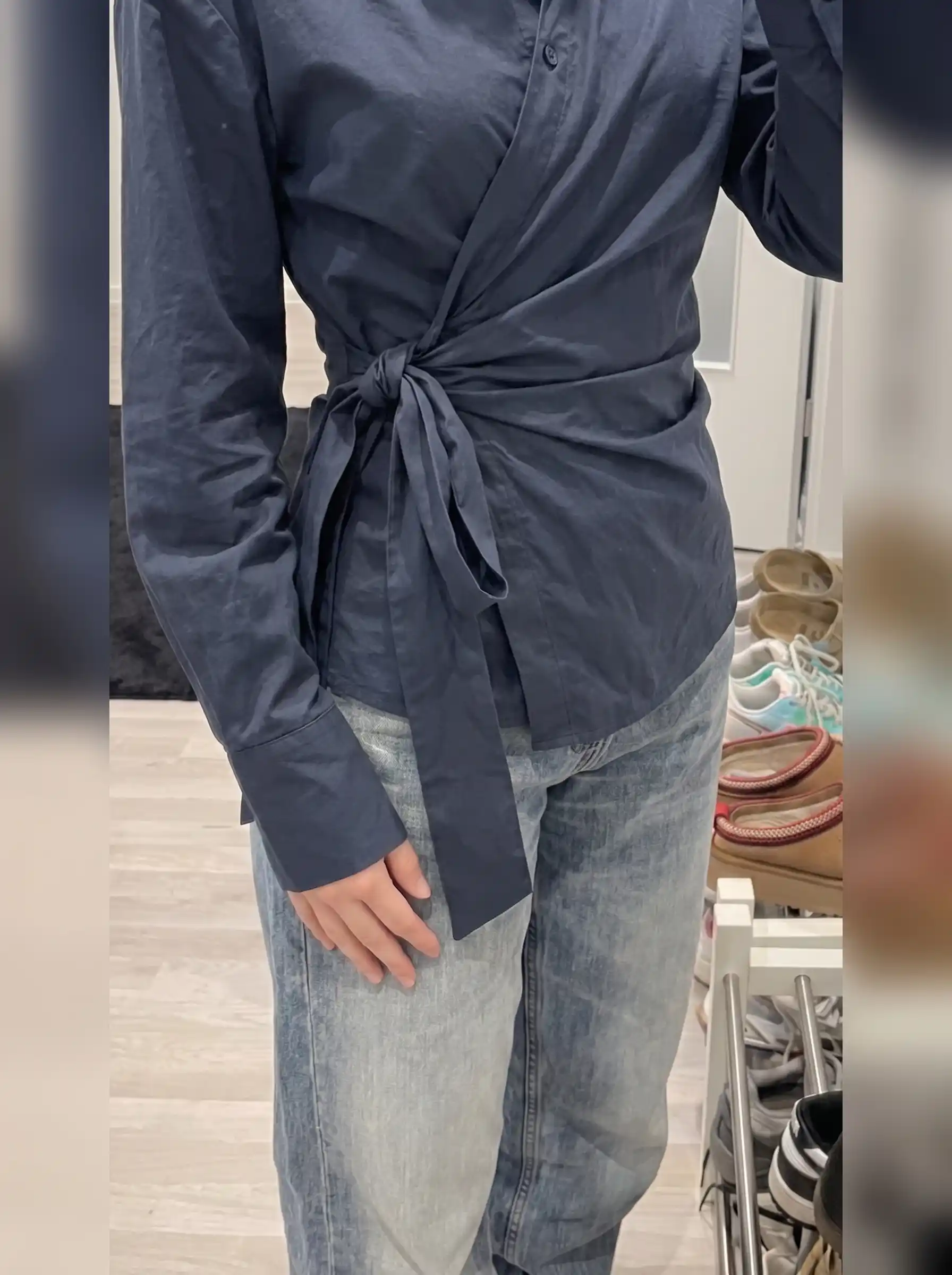 Ayollar o‘rama bluzka-rubashkasi, belbog‘li, uzun yengli S–2XL — ELLY FASHION