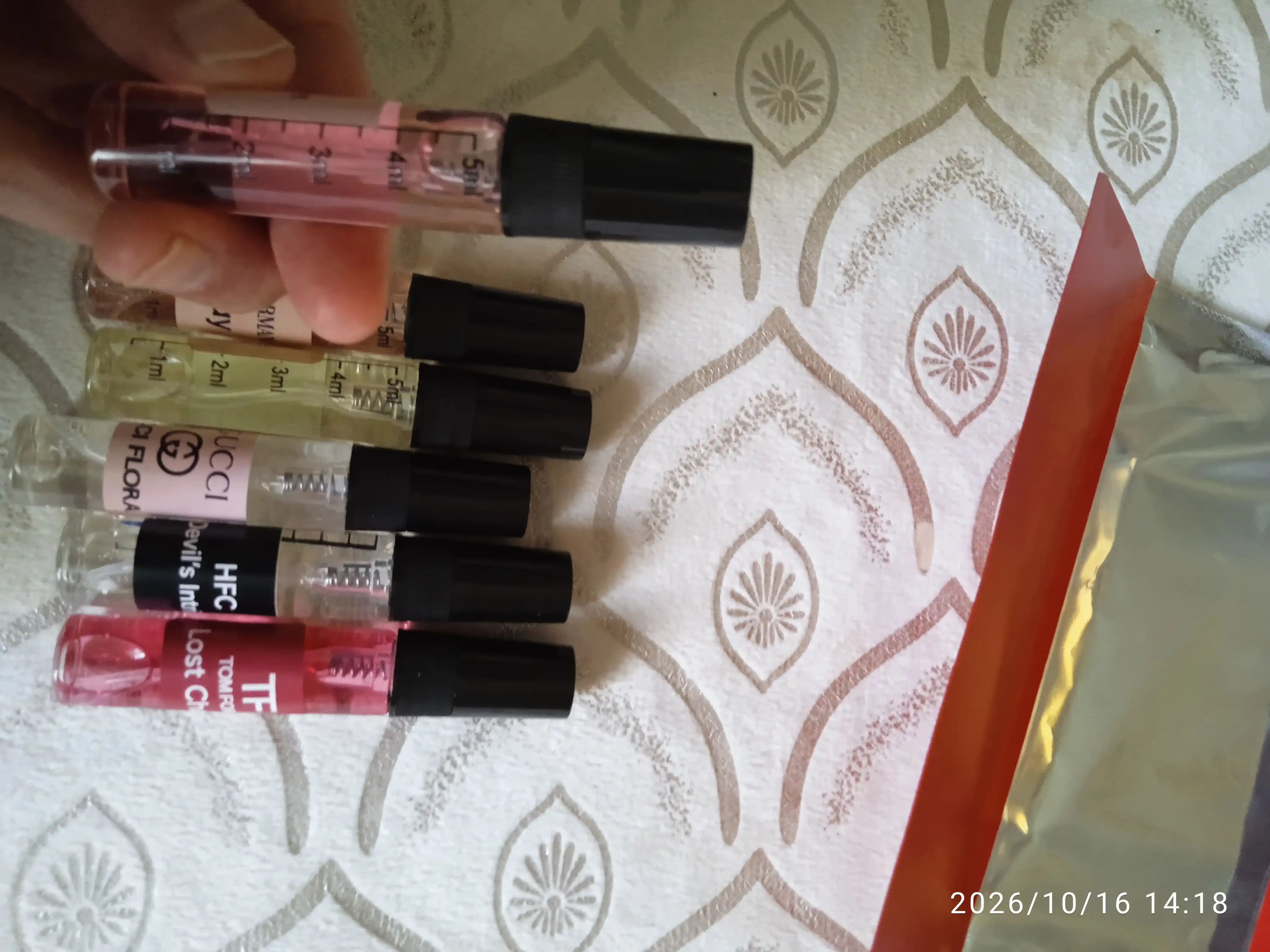 Набор духов для женщин Gucci Flora, Miss Dior, Devil's Intrigue, Libre, Lost Cherry, 6 в 1