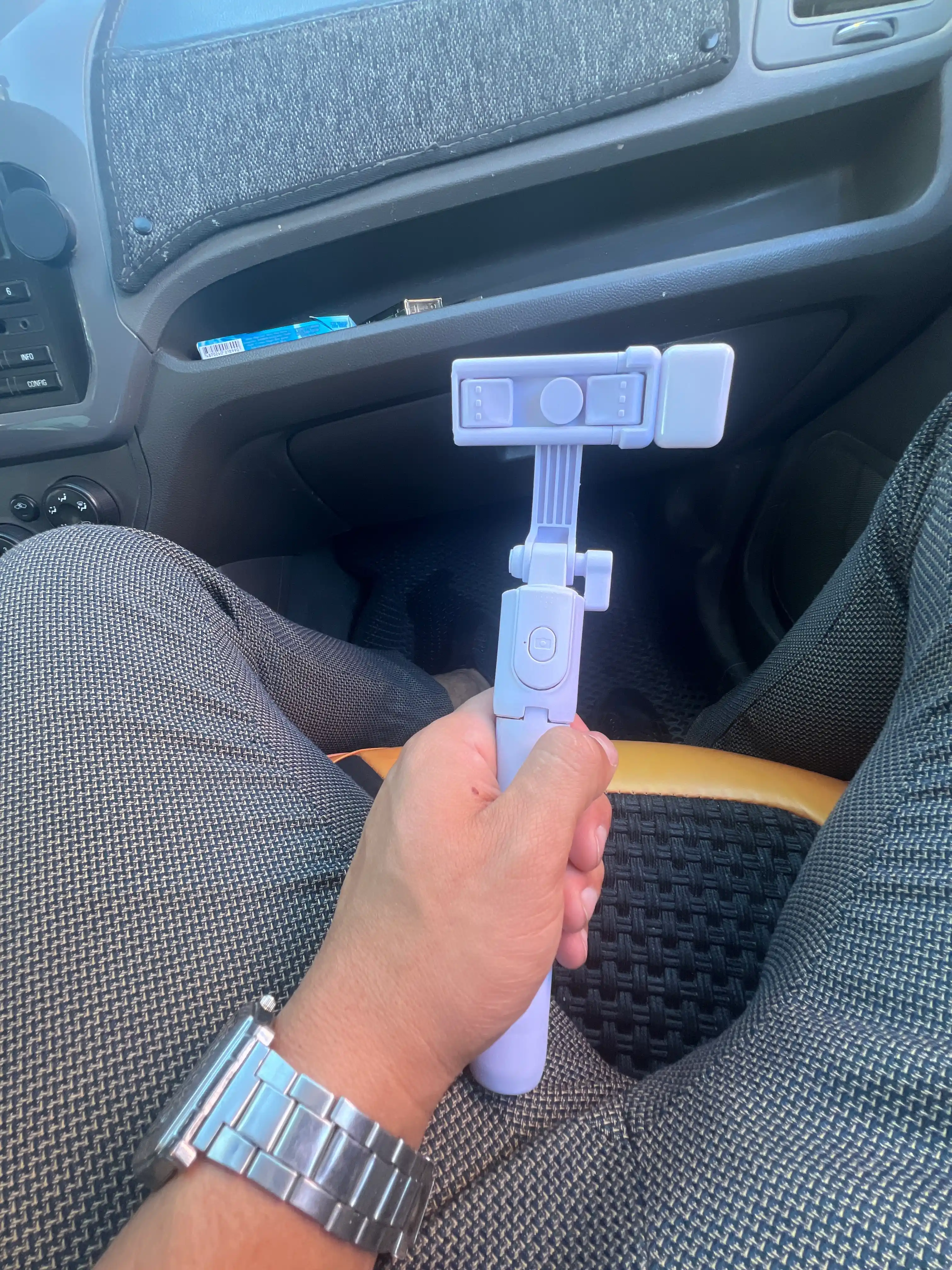 Shtatif 3v1 Selfi, LED chiroqli, Telefon uchun universal tripod