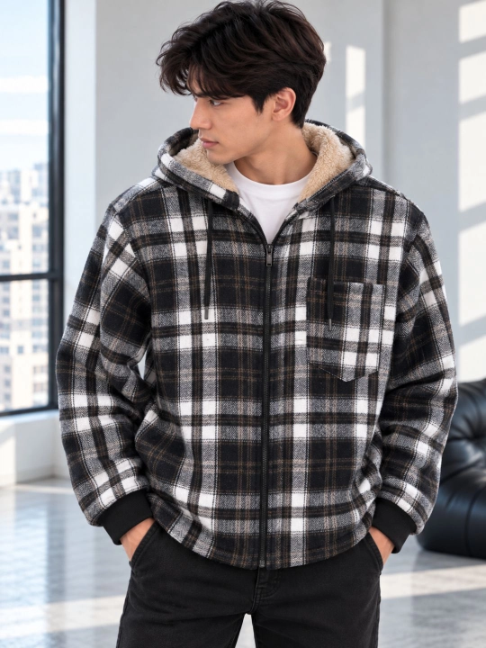 Erkaklar uchun yengil kurtka-vetrovka, mexli astarli. O'lchamlar: L/XXL 48-52