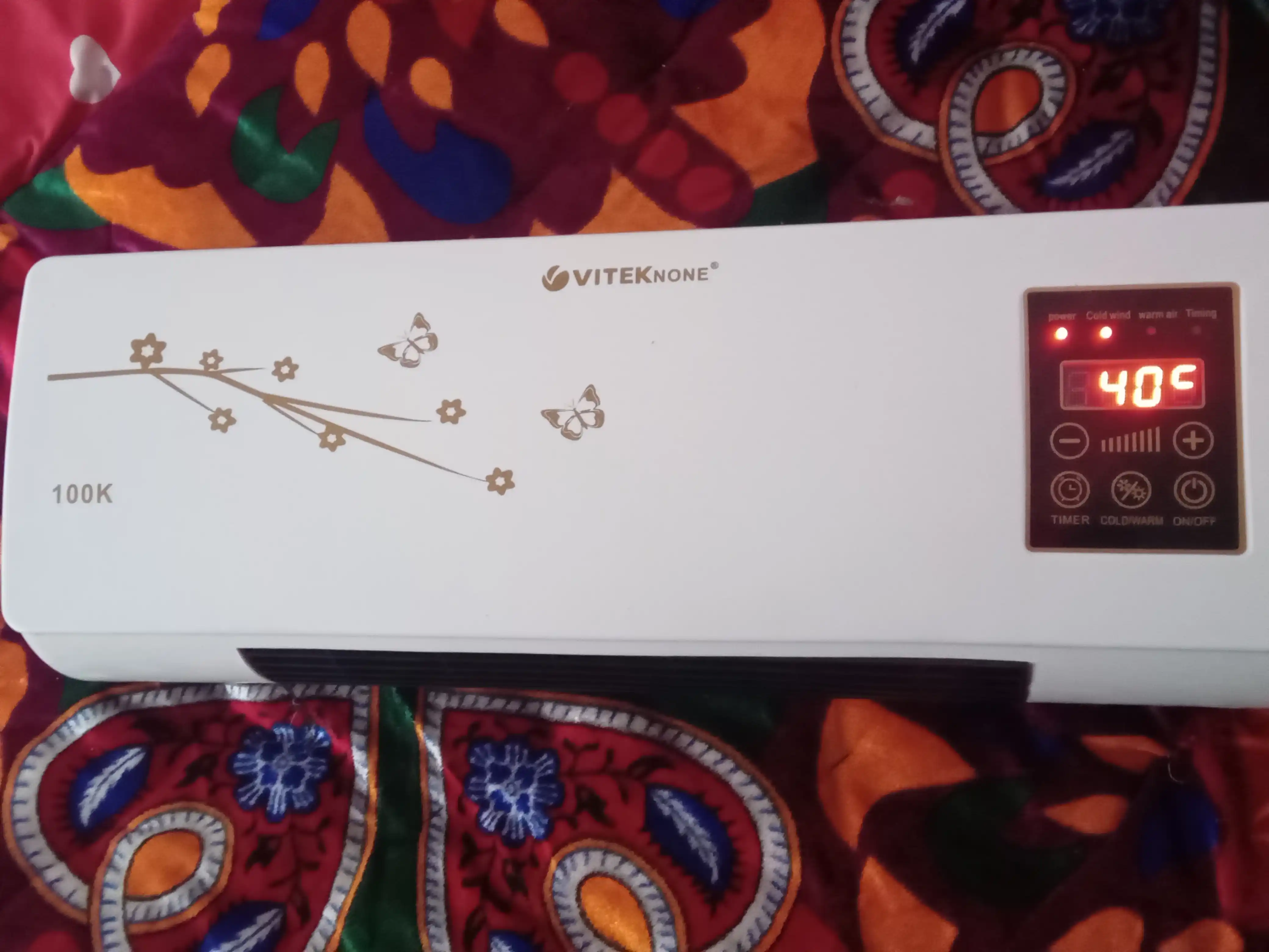 Devorga o‘rnatiladigan elektr isitgich, pultli, raqamli displey va taymerli