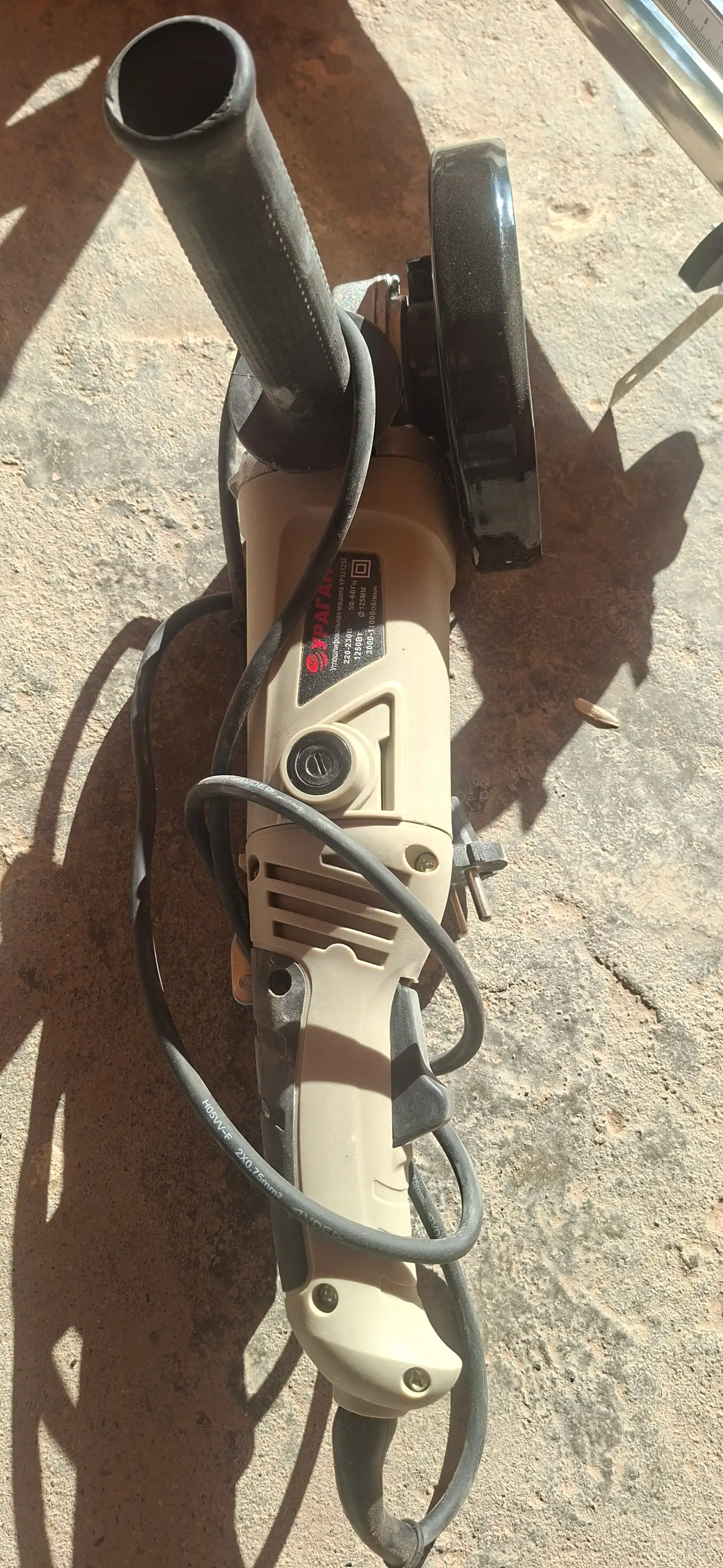 125 mm sozlamali bolgarka, tezlik boshqaruvli professional burchakli silliqlagich