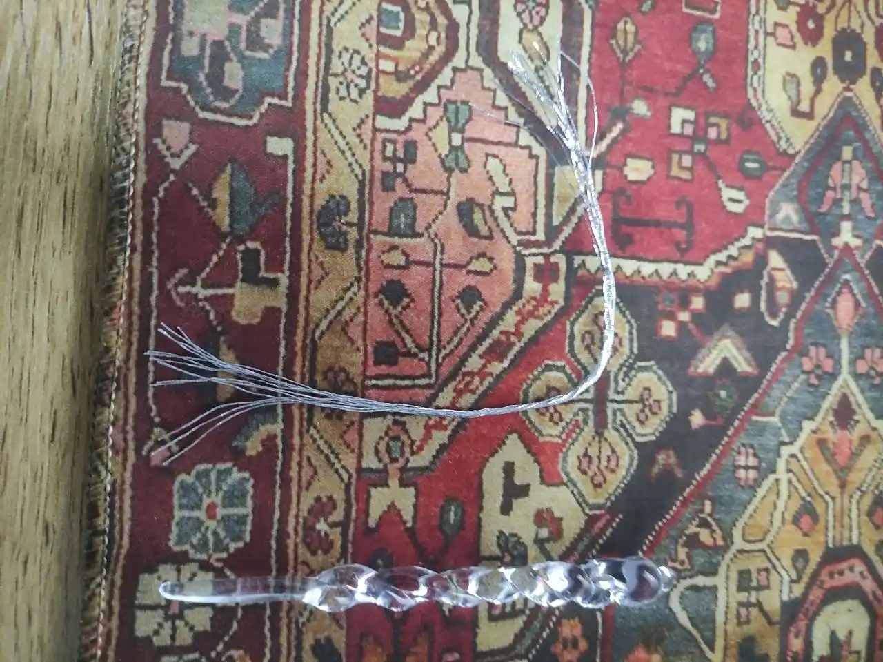 Yangi yil uchun muz sumalak shaklidagi osma bezaklar to‘plami, 24 dona. Muz effektiga ega