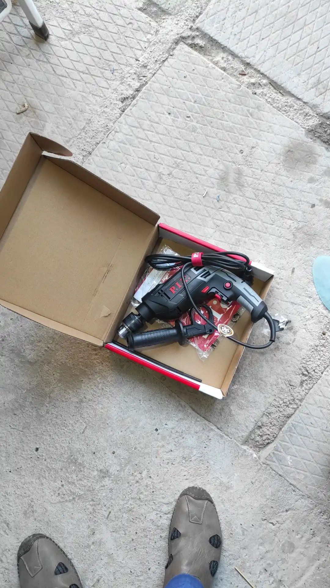 P.I.T. PSB13-C2 elektr zarbali drel 780 W