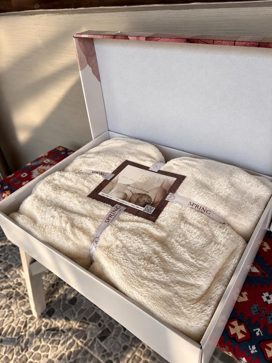 My Sofa’dan Spring issiq  pledlari — qalbingizni mehr bilan o‘raydigan sovg‘a