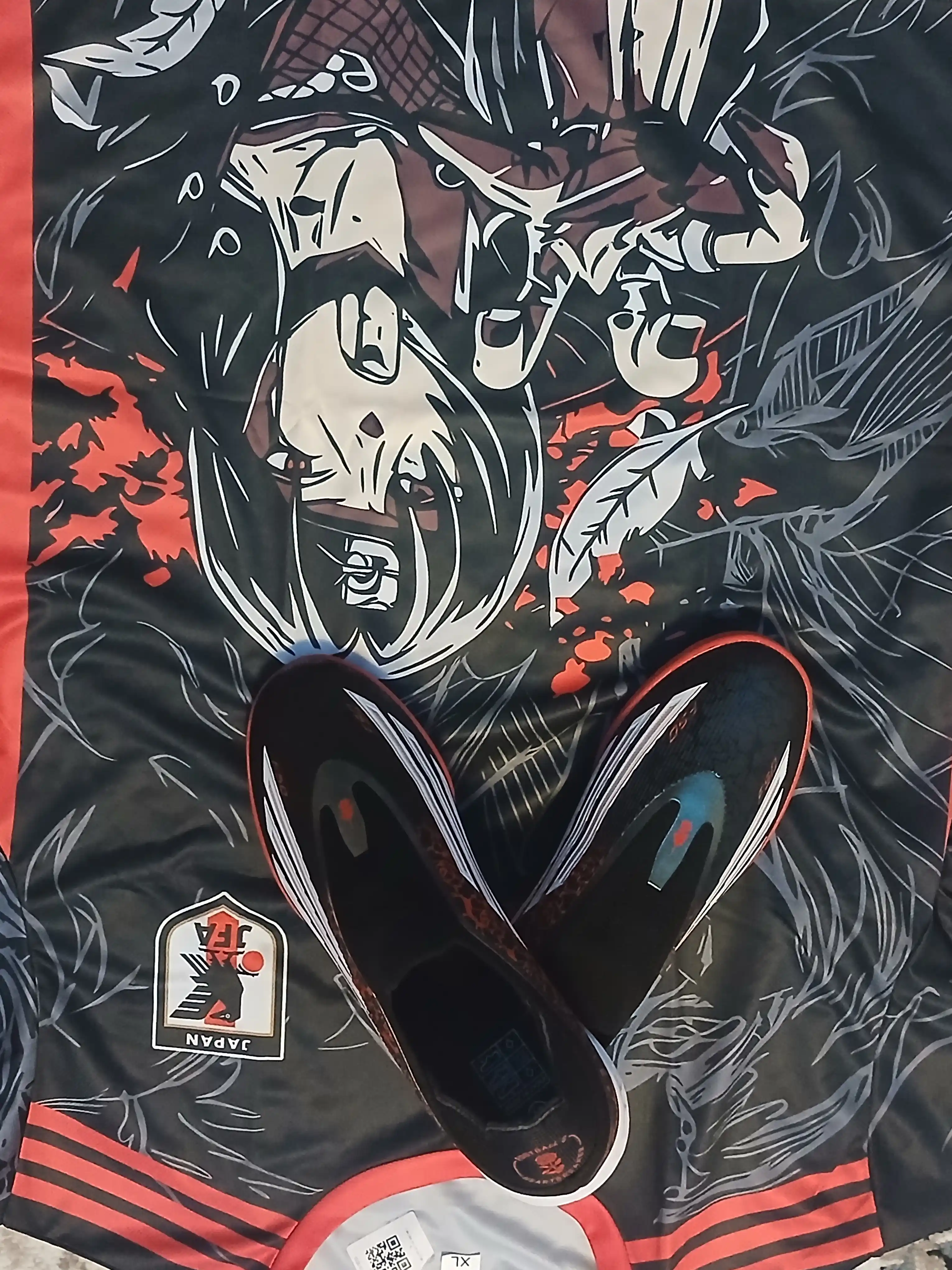 Naruto Itachi Uchiha uslubidagi futbolka, Yaponiya terma jamoasi dizayni