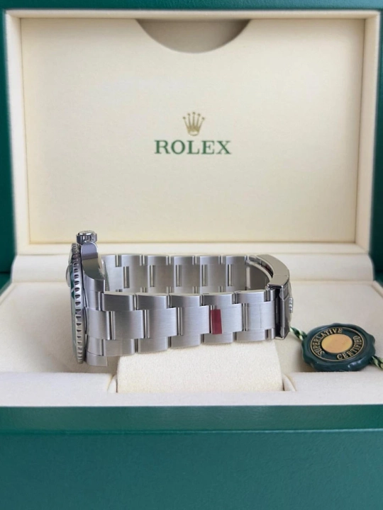 Erkaklar uchun Rolex Submariner qo‘l soati, sapfir shisha va metall bilaguzuk bilan