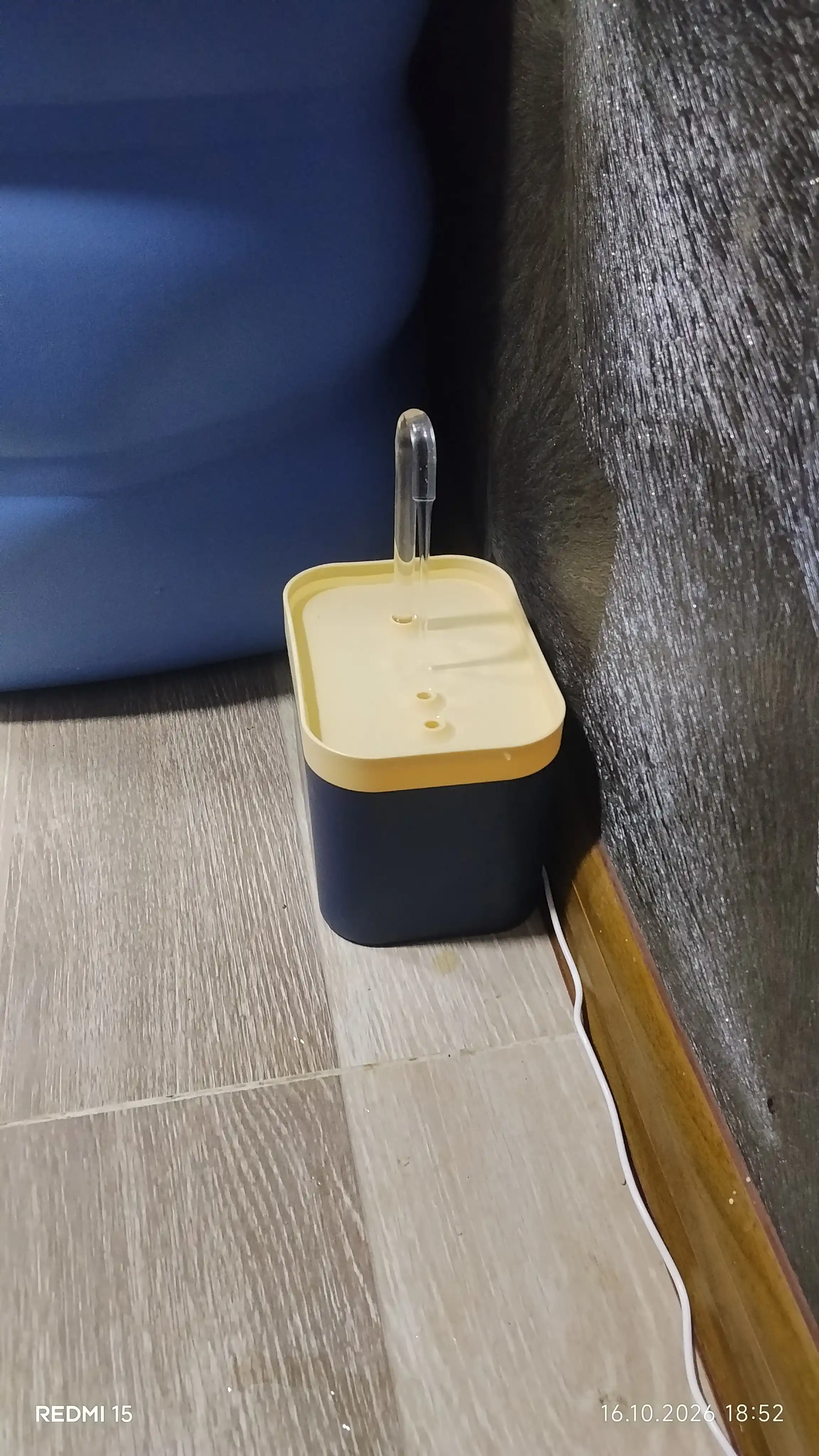 Mushuklar va itlar uchun avtomatik ichimlik suvi favvorasi, USB, 1.5L