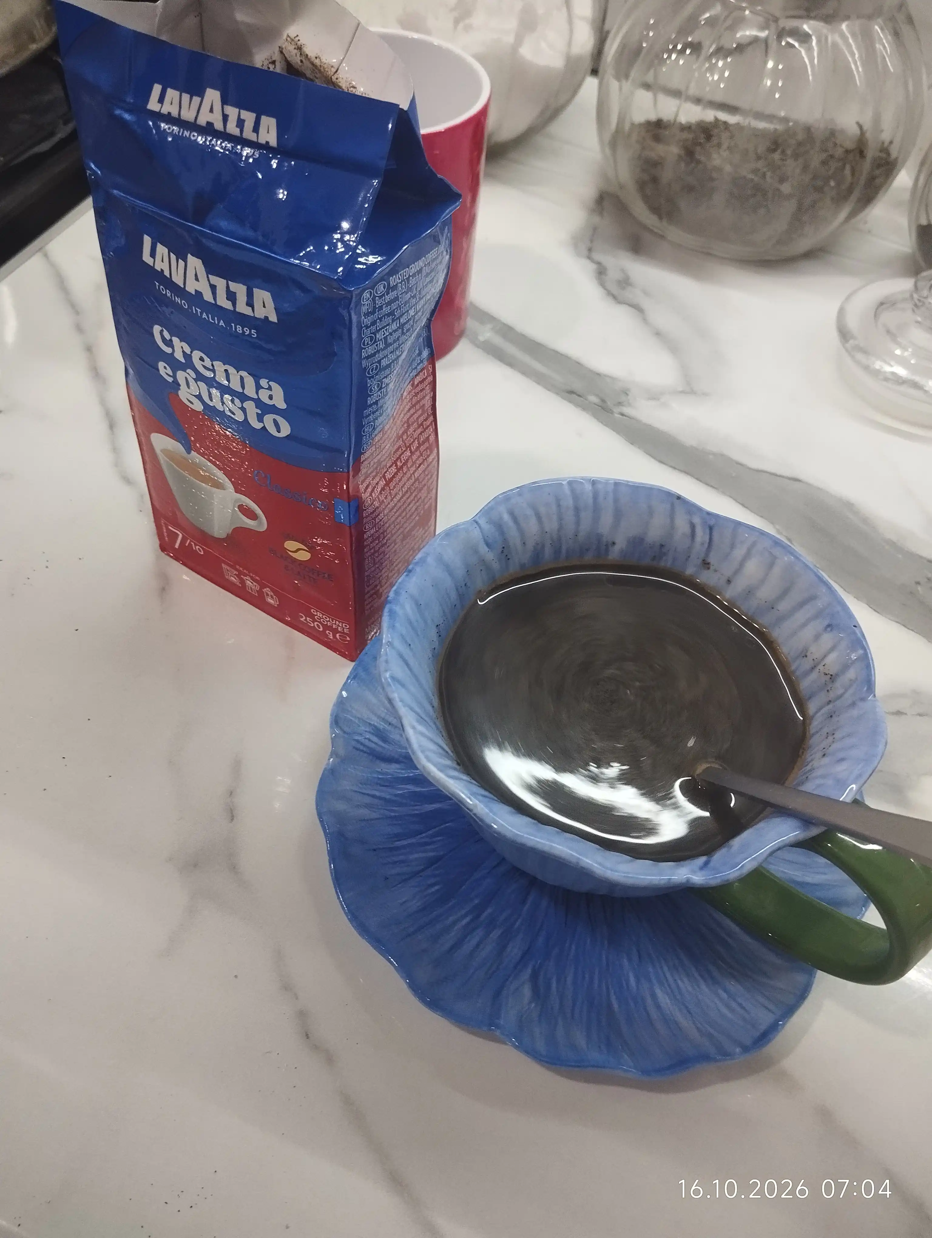 Кофе Lavazza Crema e Gusto, молотый, 250 г