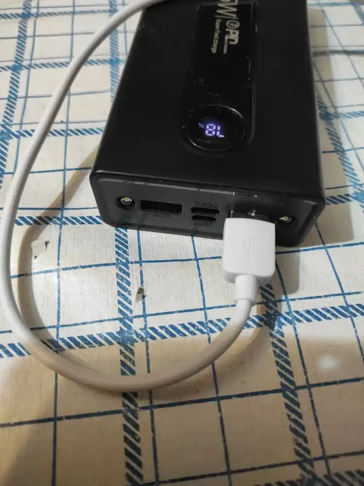 Power bank 10000/20000 mAh, 22.5W tez zaryadlash, PD/QC, LED displey va fonar