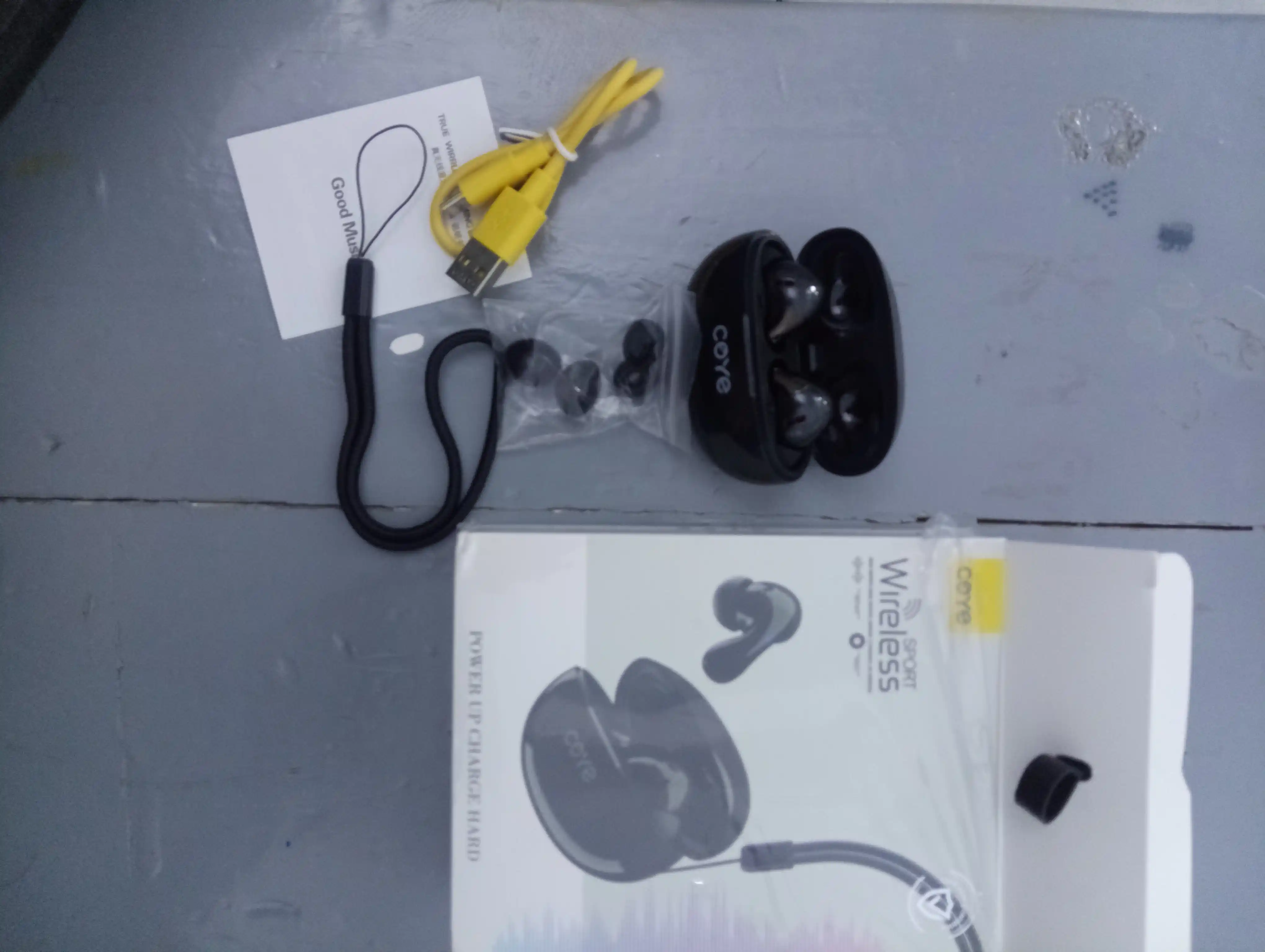 Simsiz  Bluetooth quloqchinlar ,mikrofonli, sensorli, suvdan himoyalangan, naushnik