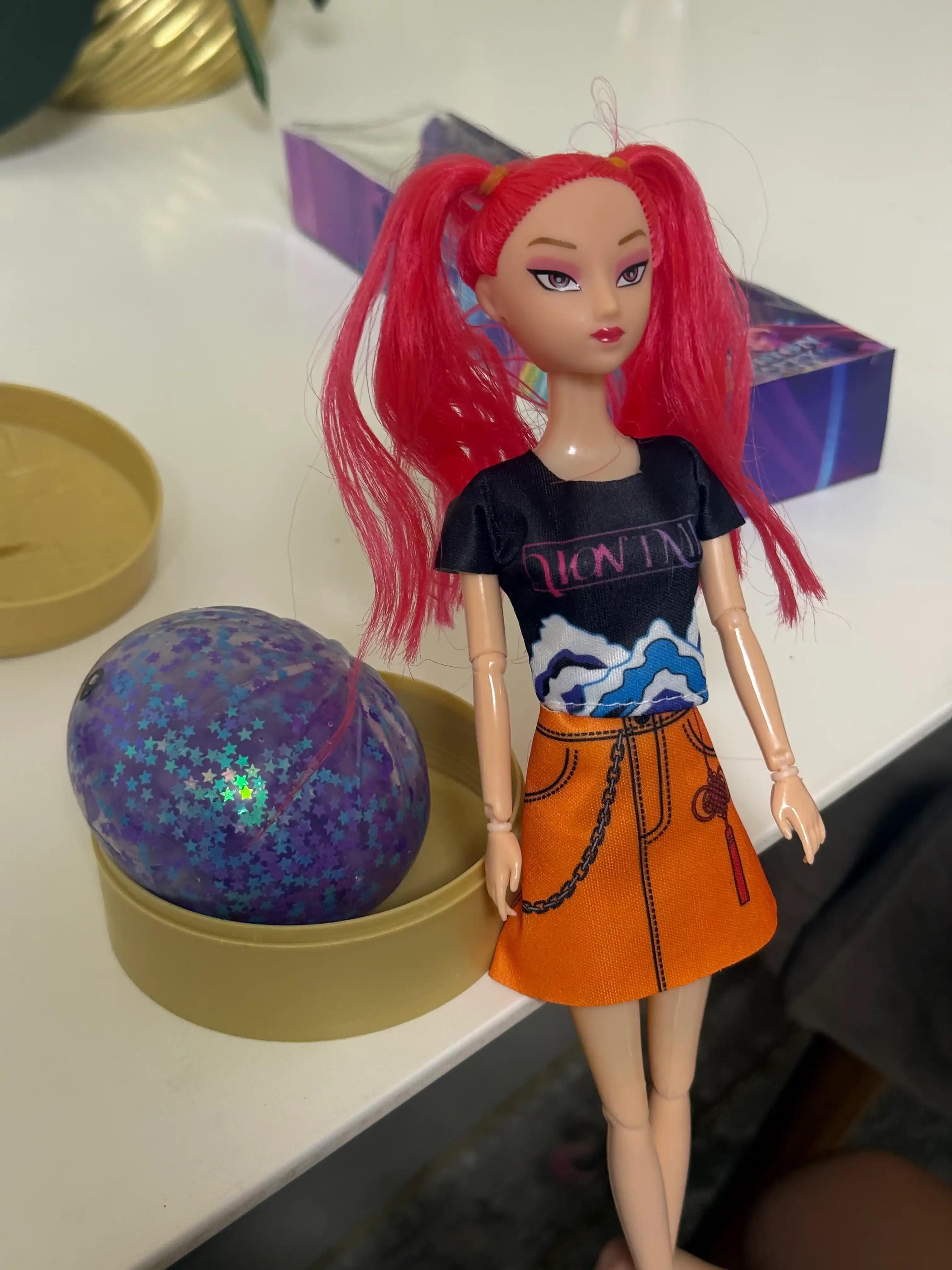 Fashion Happy Doll — harakatlanuvchi qo‘l va oyoqlarga ega zamonaviy moda qo‘g‘irchoq