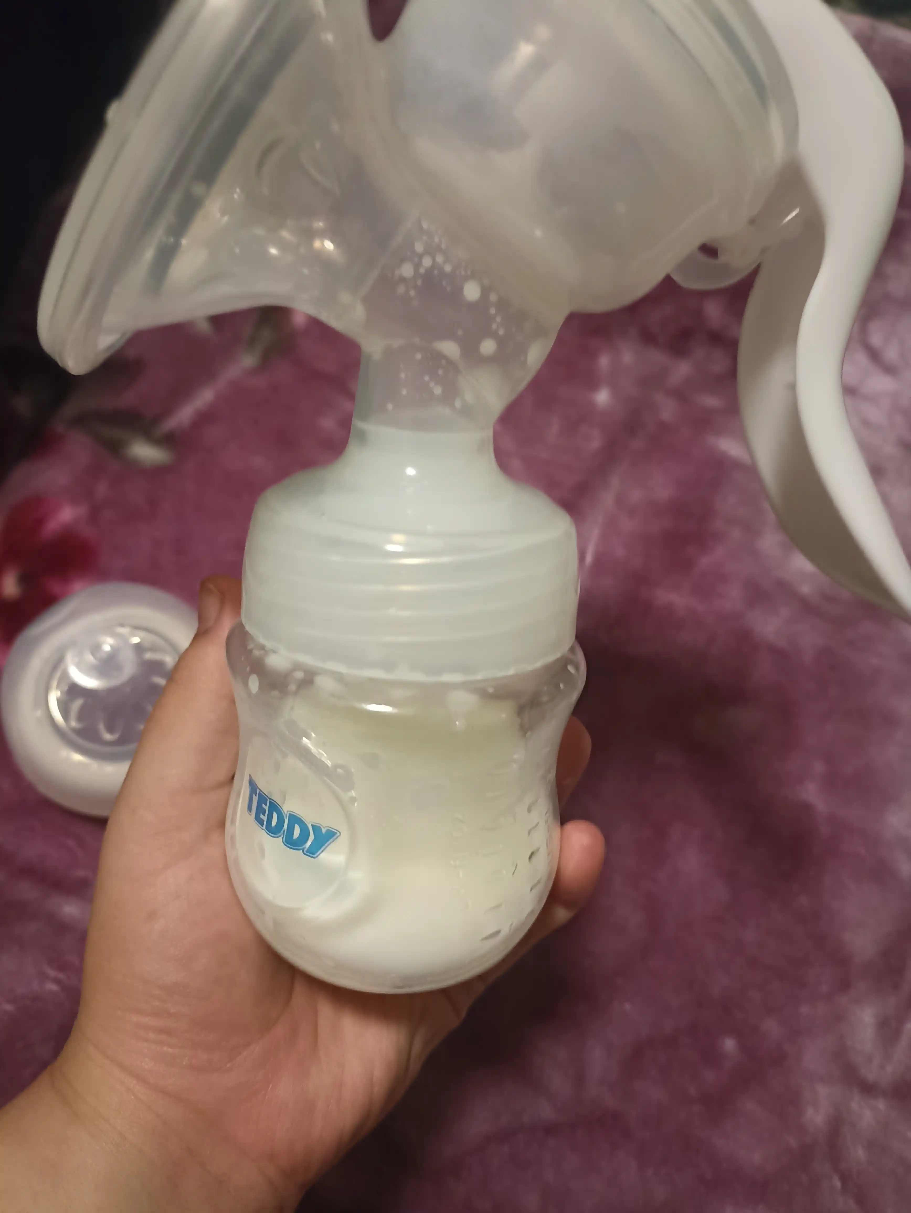 Sut sogadigan, mexanik qol sut soruvchi 2 tasi 1, butilkachasi bilan, 150 ml