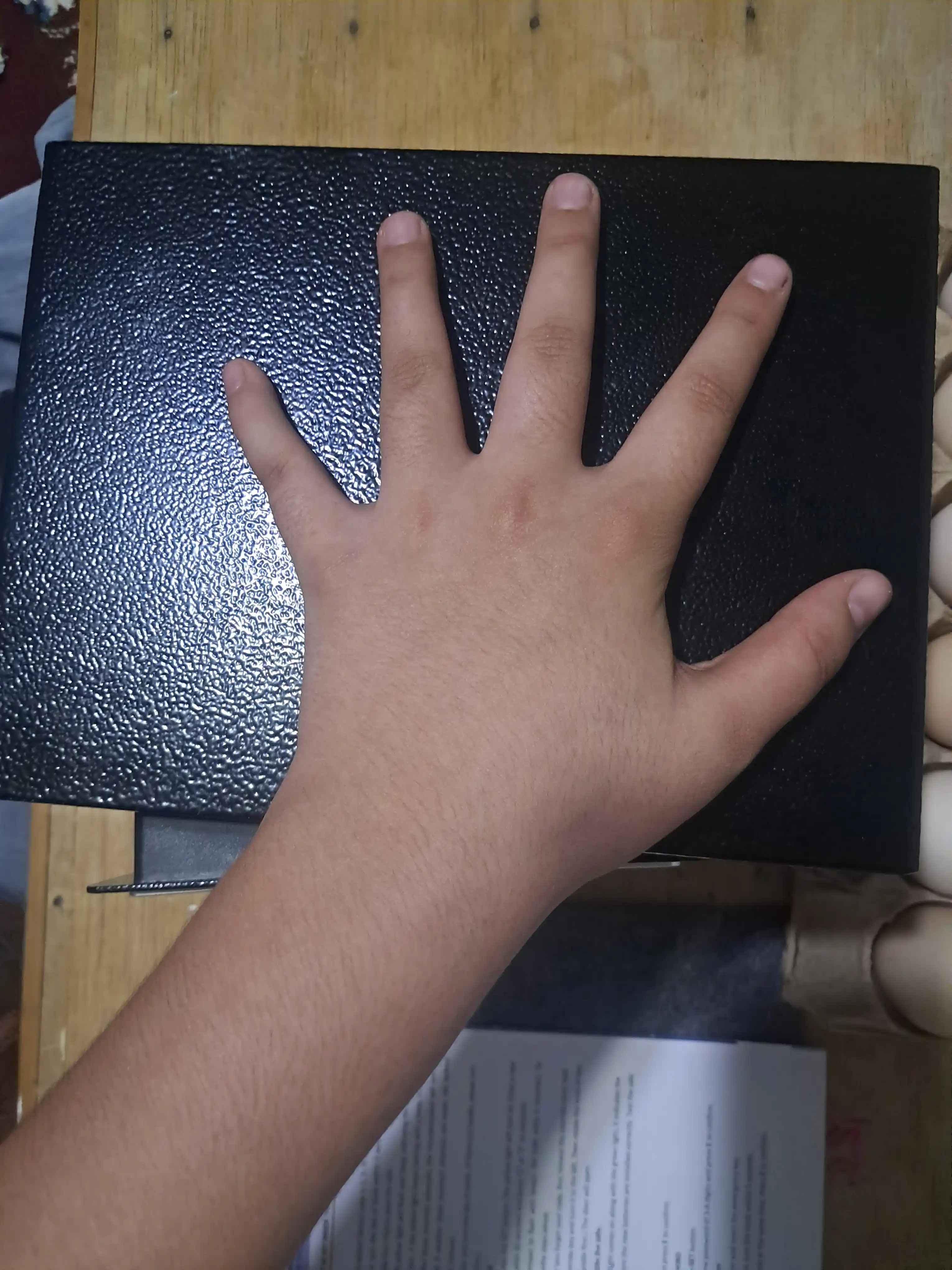 Mini seyf uy va ofis uchun, elektron zamok va kaliti bilan 23x17x17