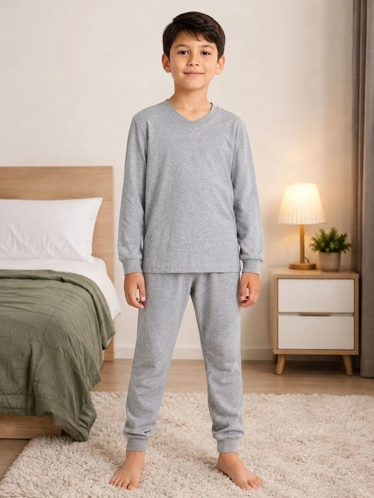 O‘g‘il bolalar uchun issiq pijama,yumshoq va qulay, 5-10 yoshgach. o‘lchami 40-48 - 