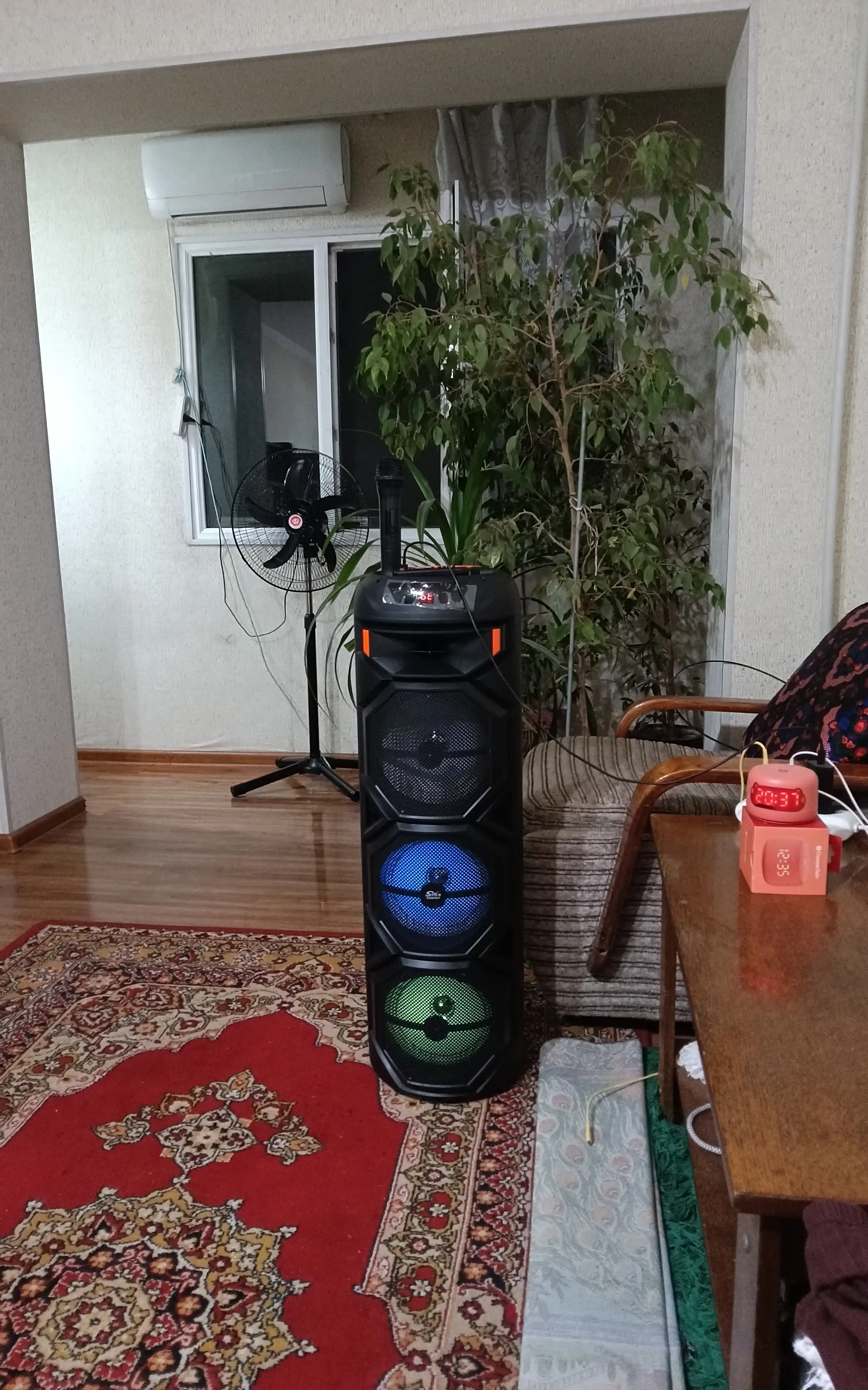 ZQS8301 8" Bluetooth Karnay, RGB, Mikrofon, Pult, USB, AUX, TF, FM