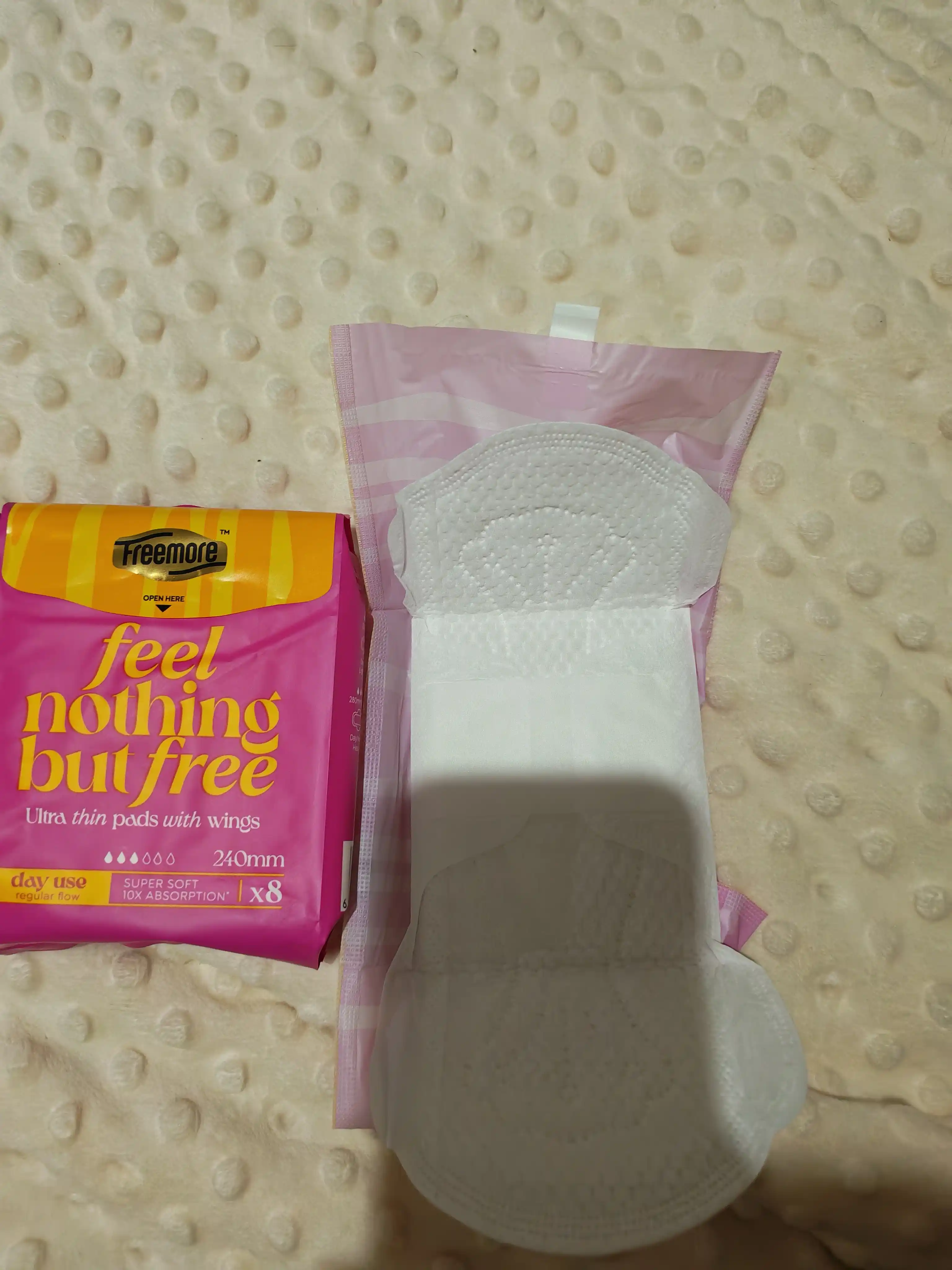 FREEMORE gigienik prokladkalar, ultra yupqa kunduzgi, qanotli, 0,07 sm, 240 mm, 8 dona