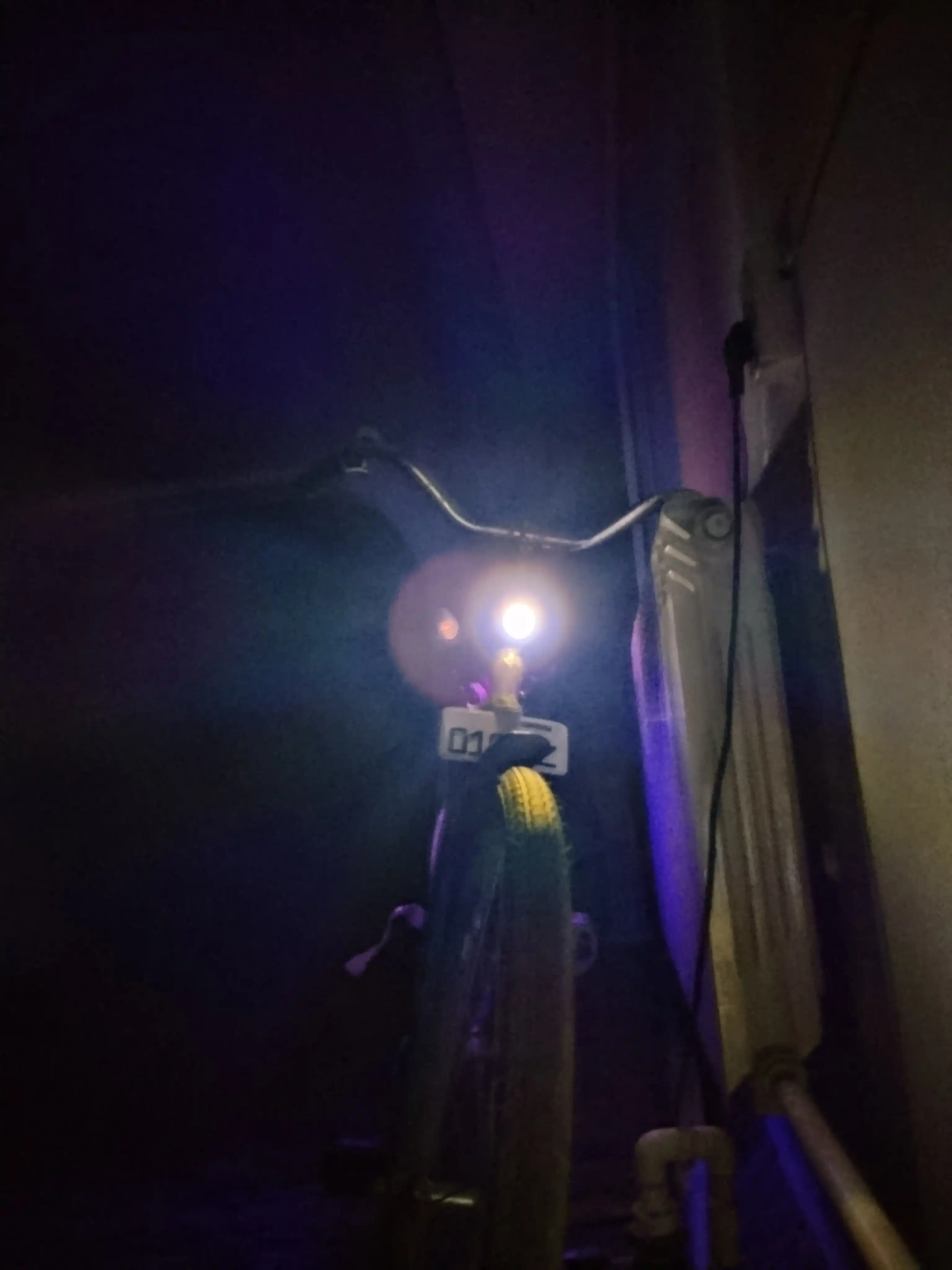Дополнительная LED фара для мотоцикла, яркий свет, универсальное крепление