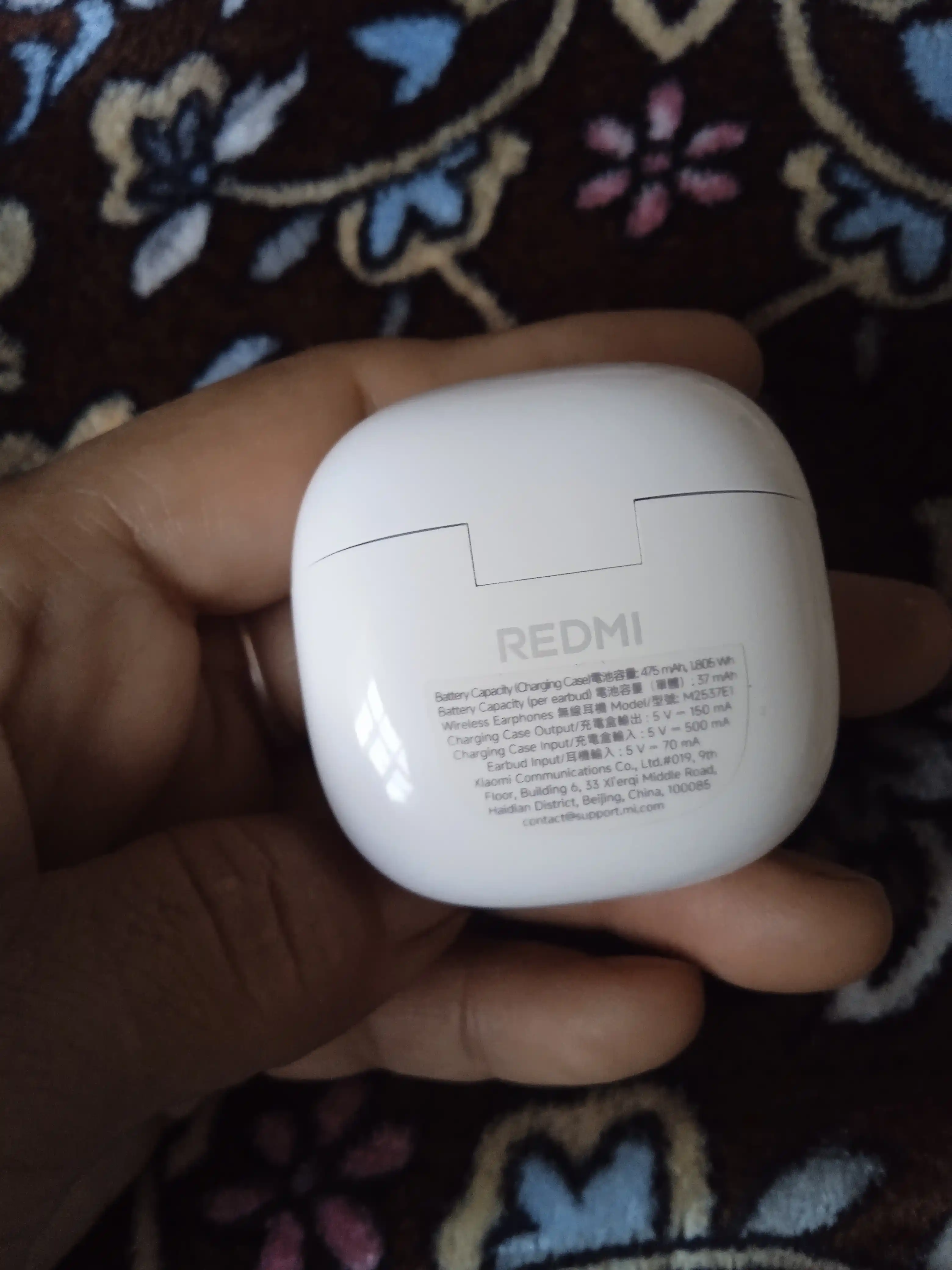 REDMI Buds 8 Active quloqchinlari, qo‘sh mikrofonlar yordamida tiniq ovozli qo‘ng‘iroqlar