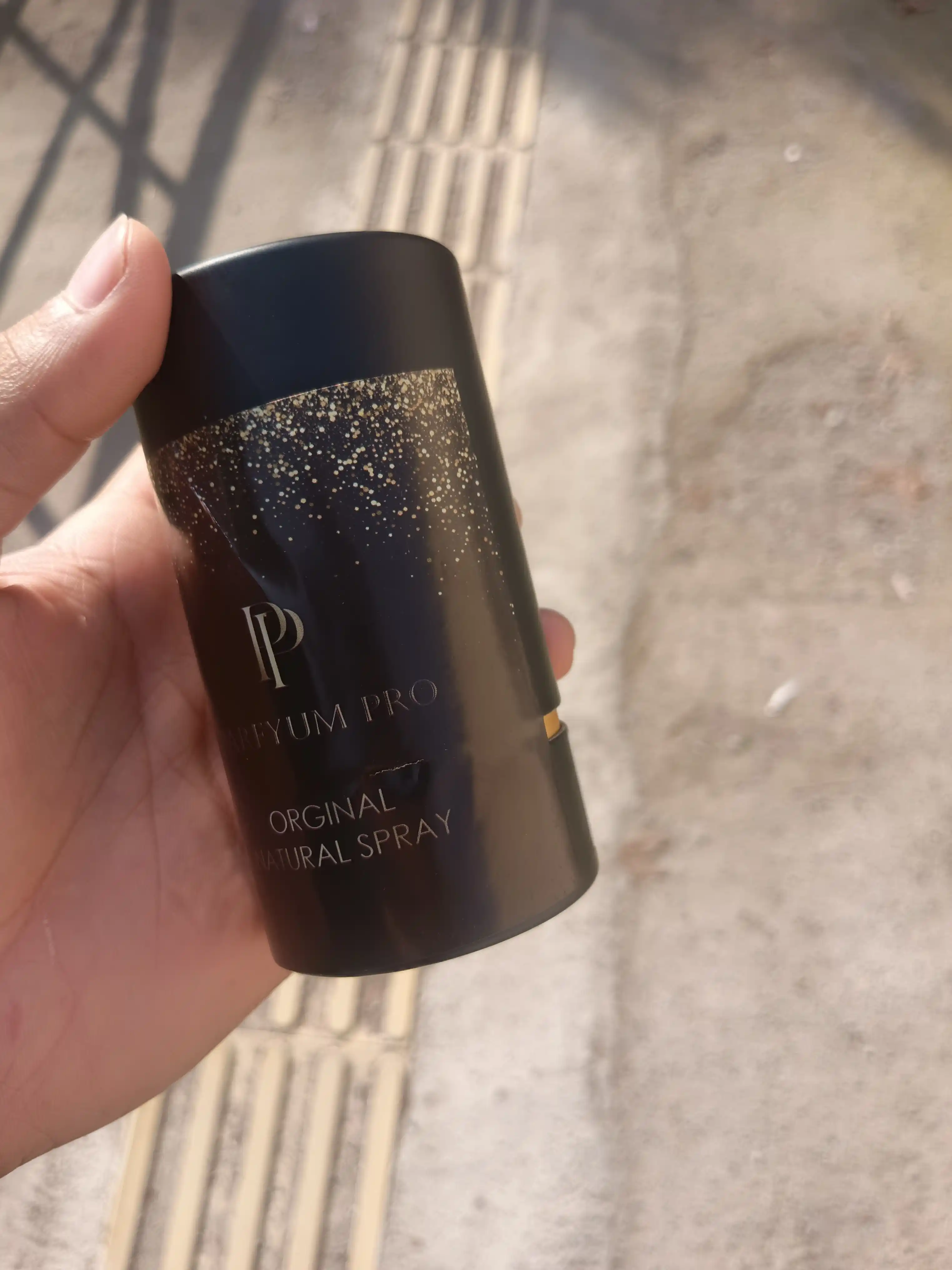 Erkaklar va ayollar uchun Kirke atiri, Kirke by Parfyum Pro